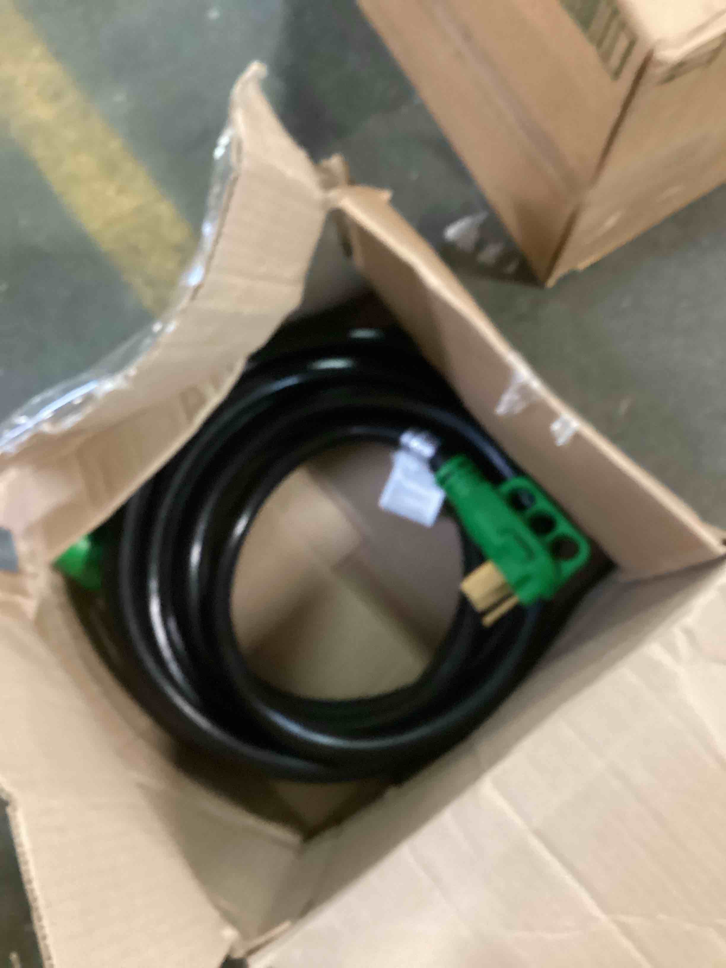 https://s3.amazonaws.com/lotting-images-prod/bidfta/GRA0027353_1729009008310.jpeg