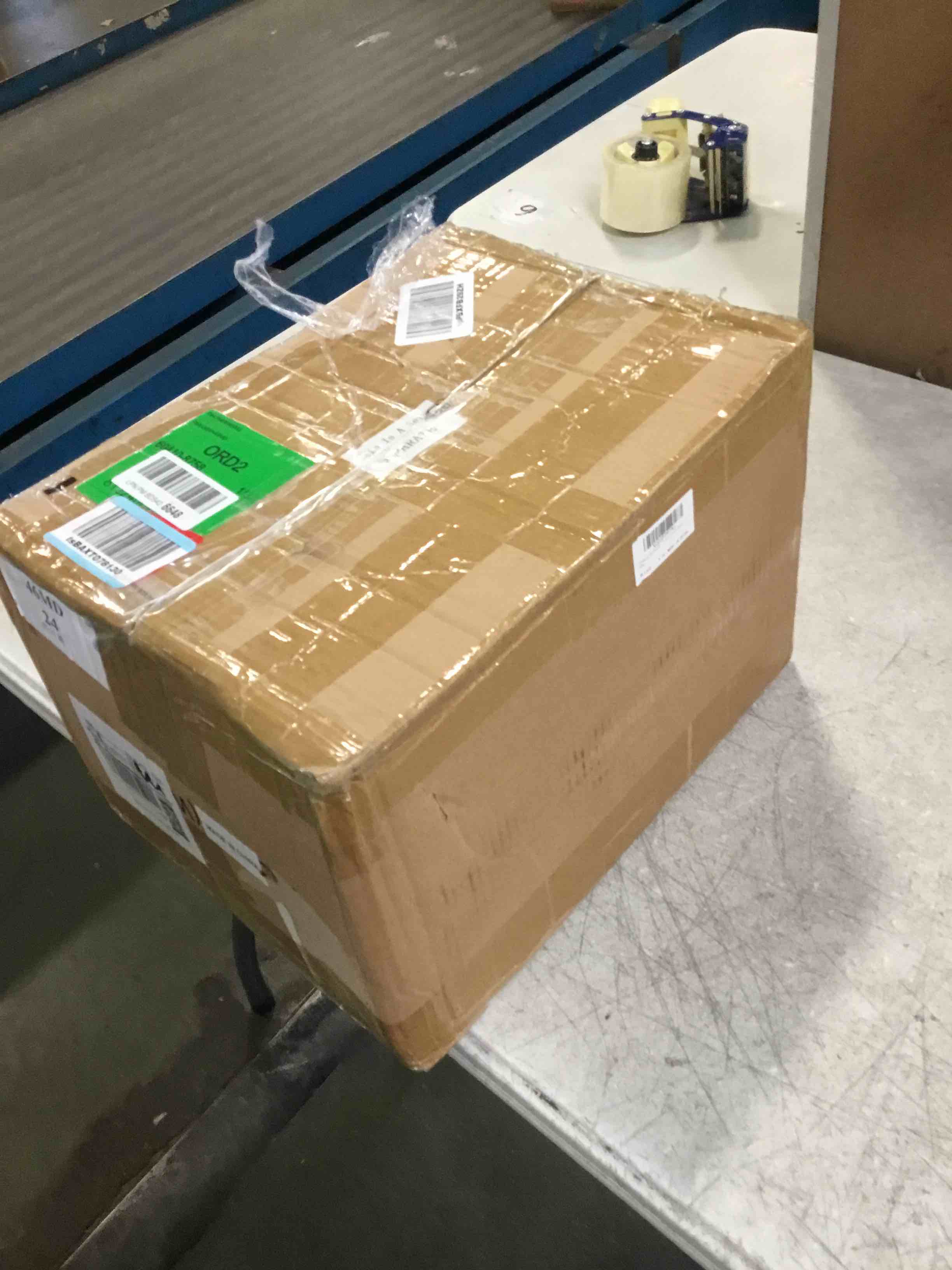 https://s3.amazonaws.com/lotting-images-prod/bidfta/GRA0027713_1725551068336.jpeg