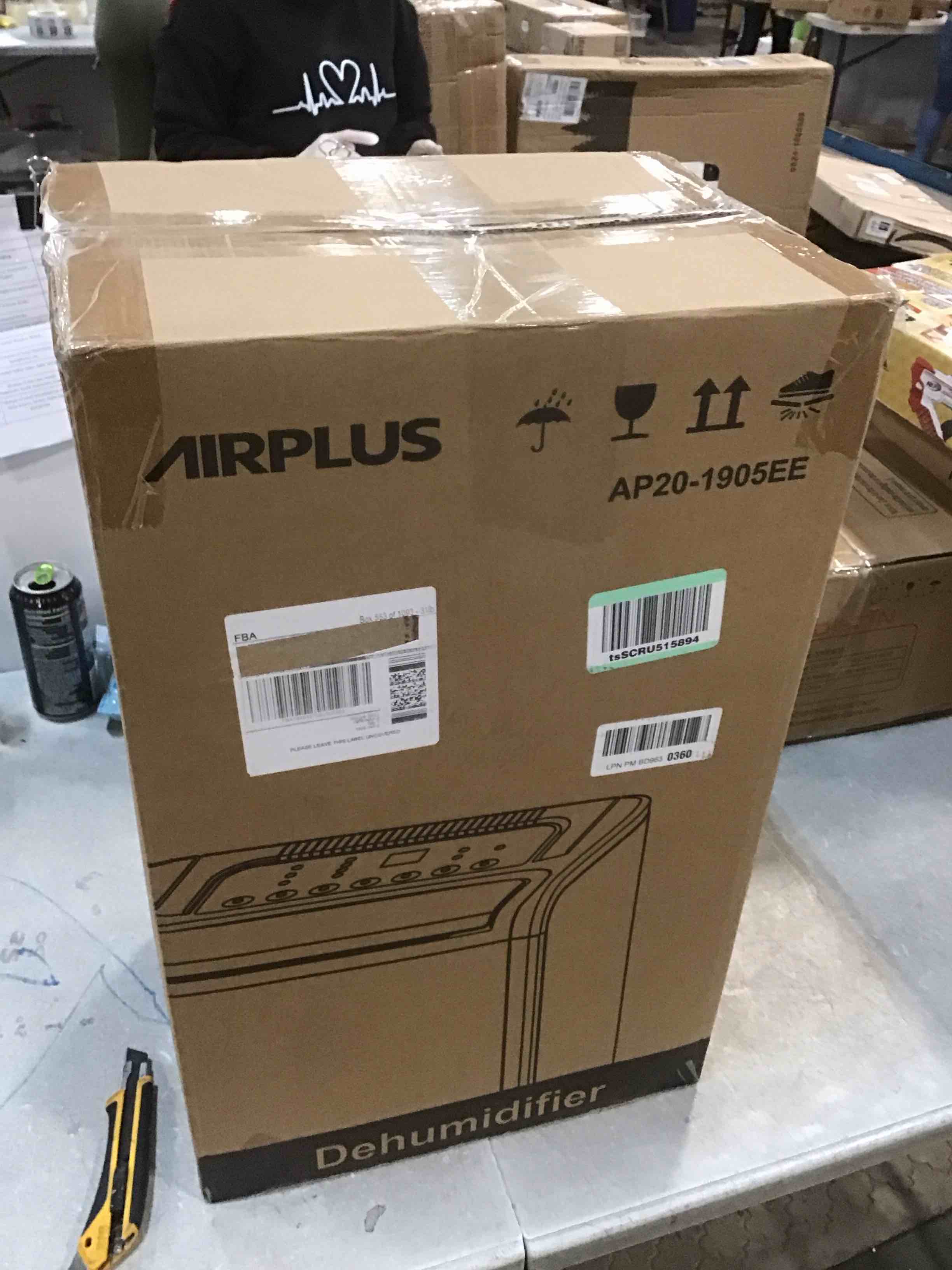 https://s3.amazonaws.com/lotting-images-prod/bidfta/GRA0028232_1729168267997.jpeg