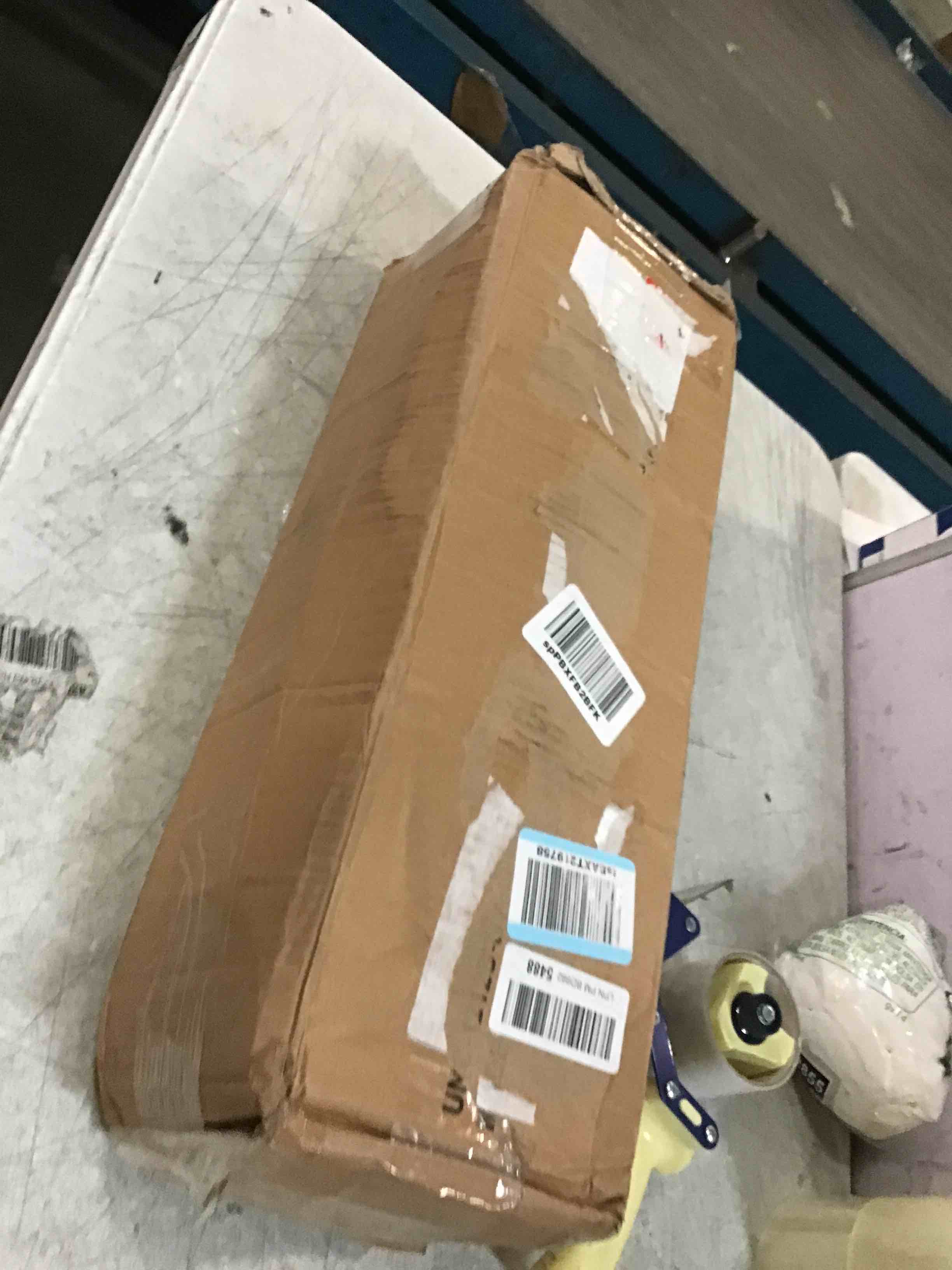 https://s3.amazonaws.com/lotting-images-prod/bidfta/GRA0032789_1725552035922.jpeg