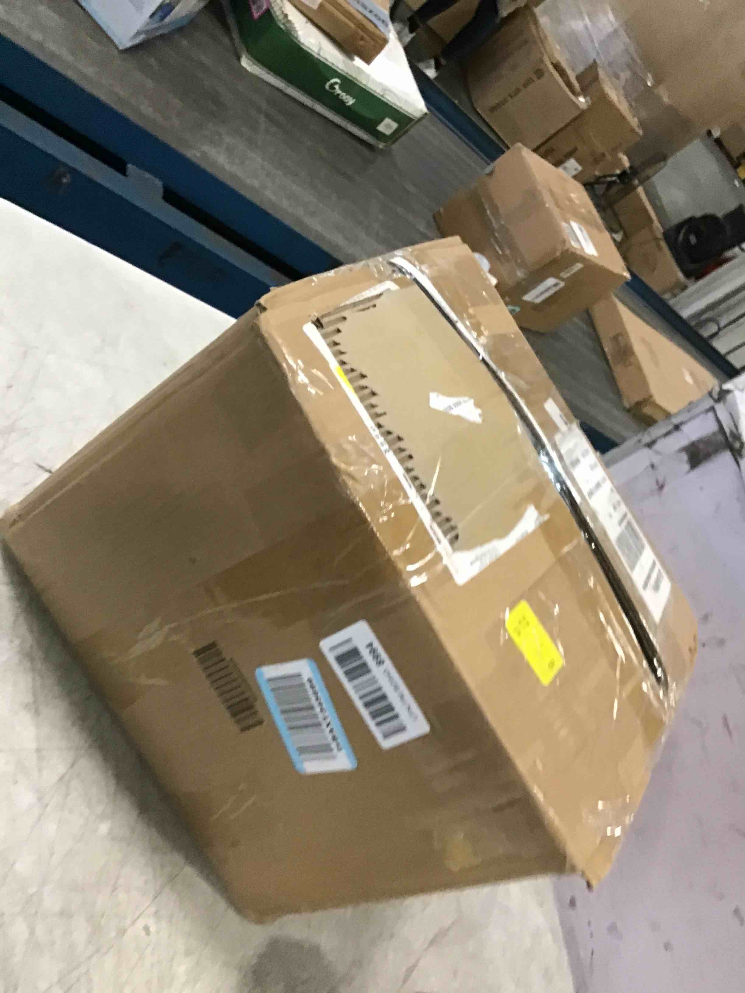 https://s3.amazonaws.com/lotting-images-prod/bidfta/GRA0033037_1725479618221.jpeg