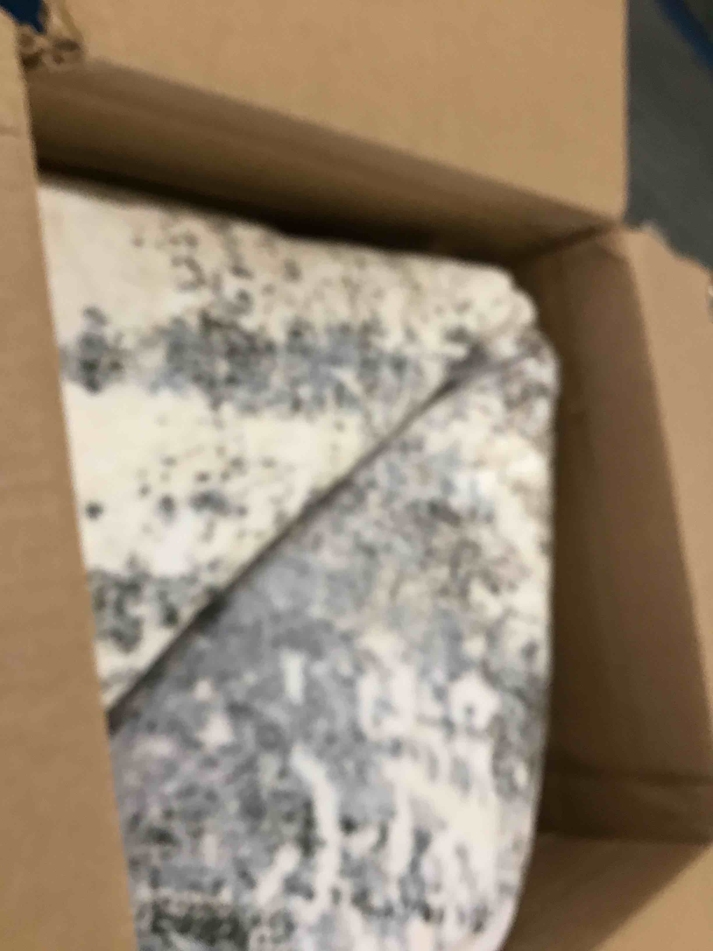 https://s3.amazonaws.com/lotting-images-prod/bidfta/GRA0033261_1725464114383.jpeg