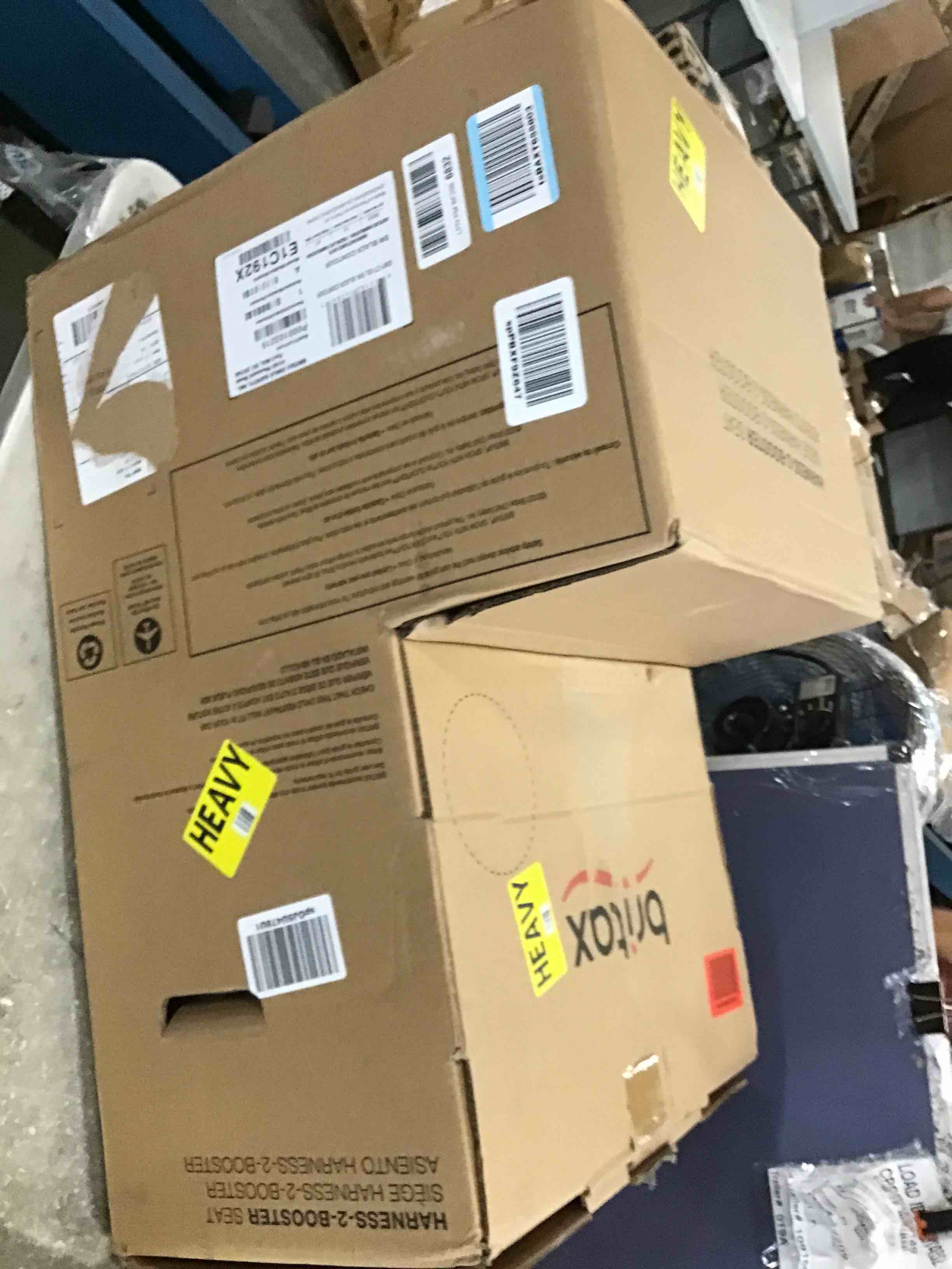 https://s3.amazonaws.com/lotting-images-prod/bidfta/GRA0033979_1725119977829.jpeg