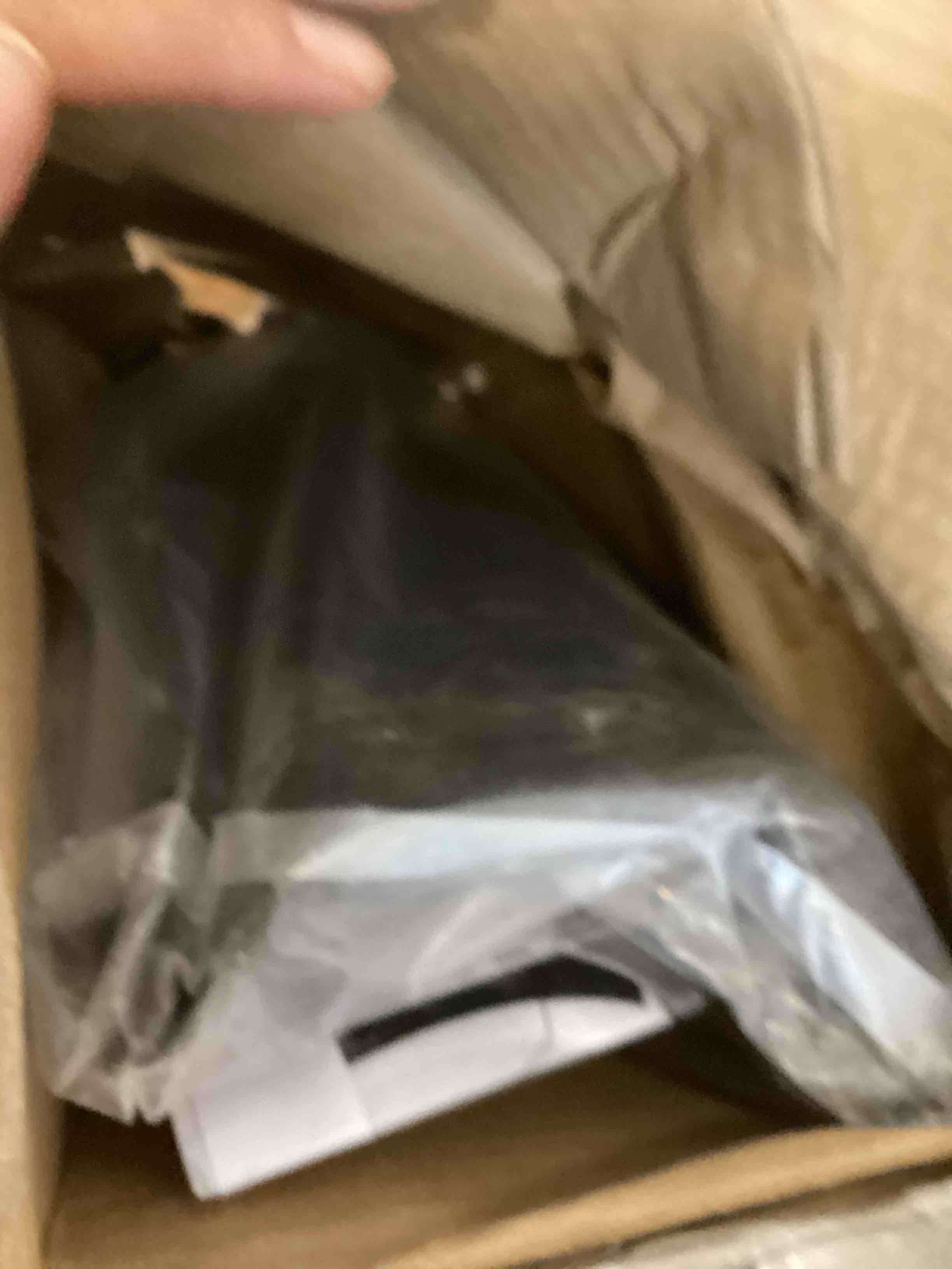 https://s3.amazonaws.com/lotting-images-prod/bidfta/GRA0034181_1726153780239.jpeg