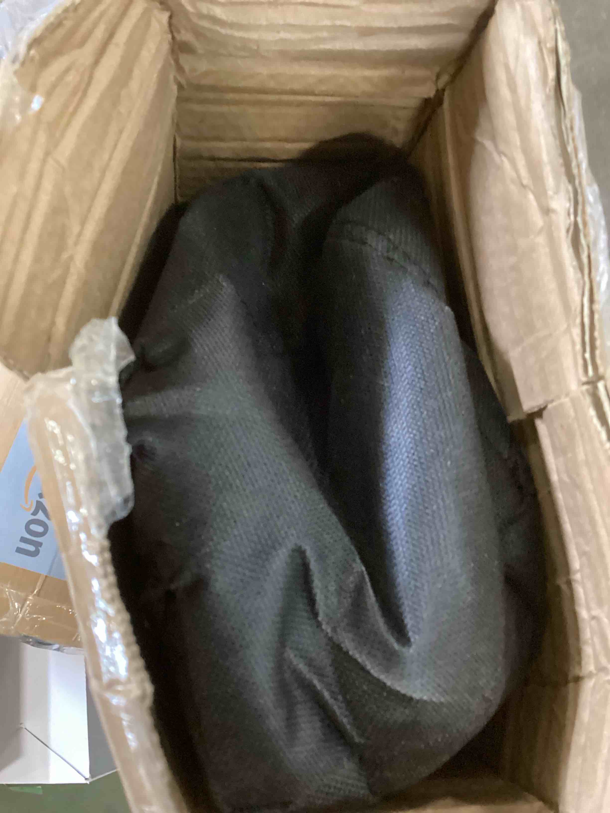 https://s3.amazonaws.com/lotting-images-prod/bidfta/GRA0035573_1725467099587.jpeg