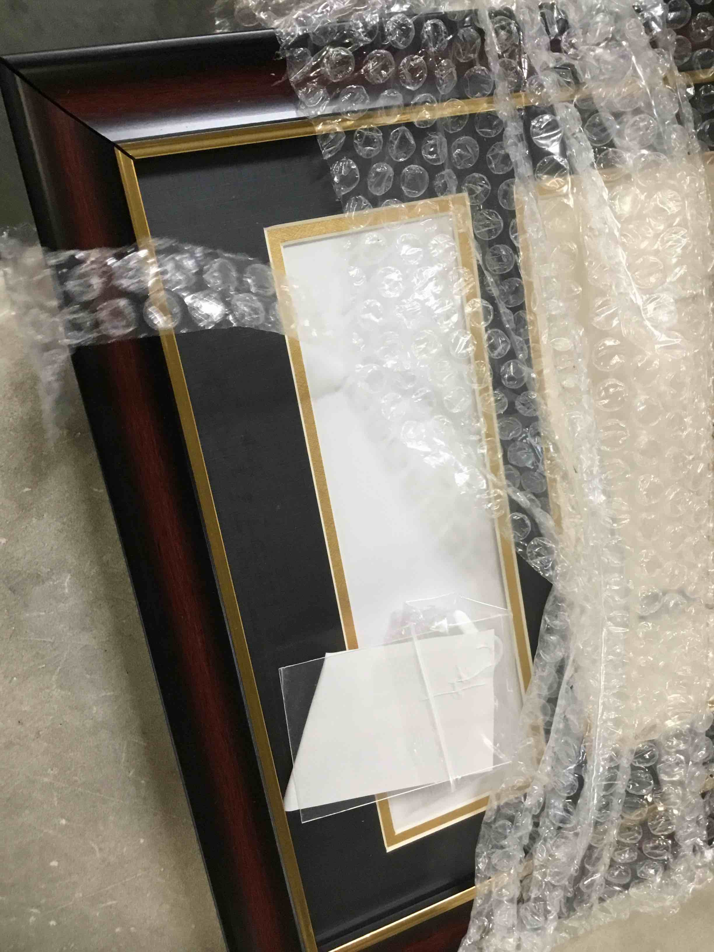 https://s3.amazonaws.com/lotting-images-prod/bidfta/GRA0035910_1725375434779.jpeg