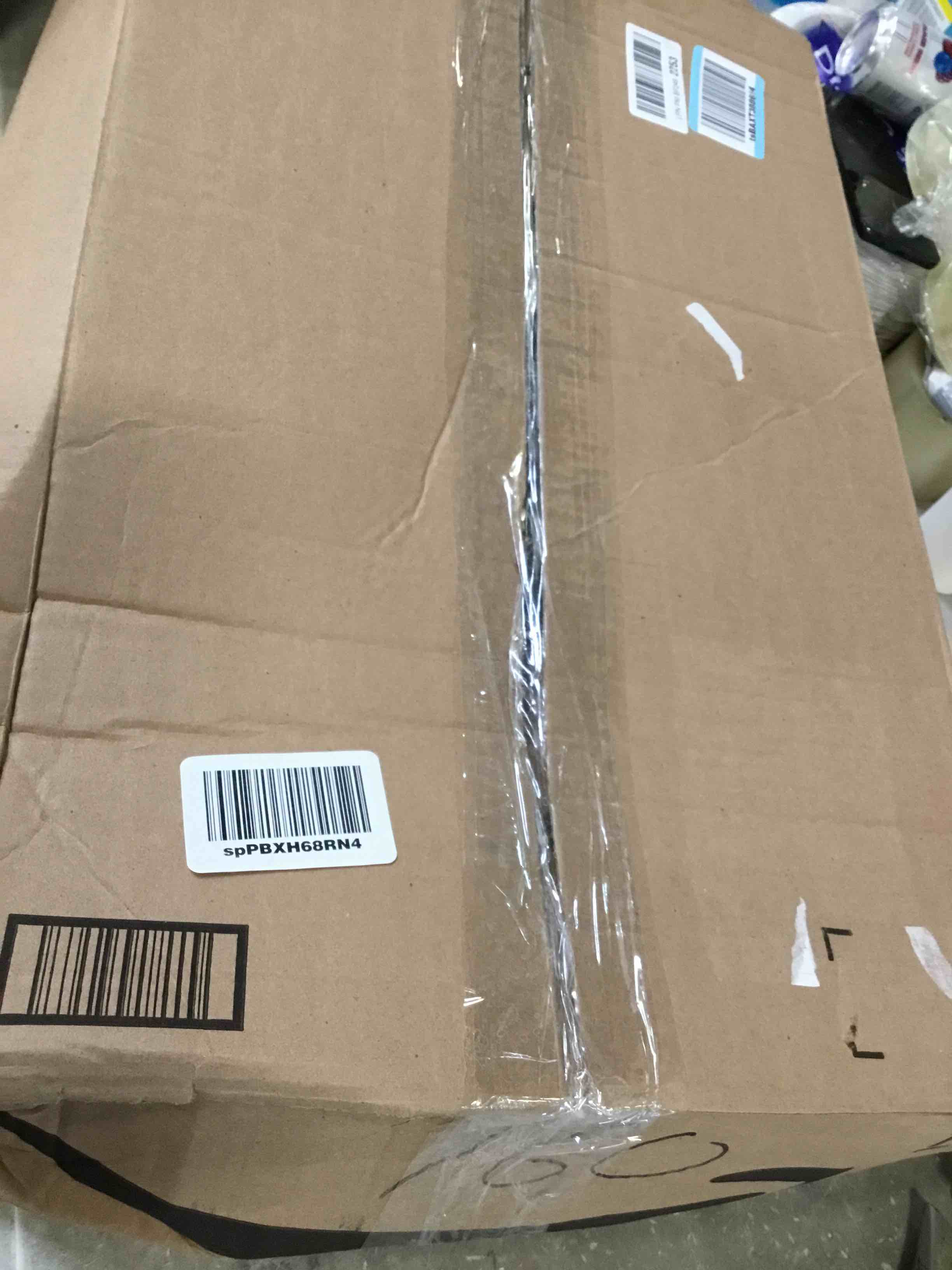 https://s3.amazonaws.com/lotting-images-prod/bidfta/GRA0035917_1725374880112.jpeg