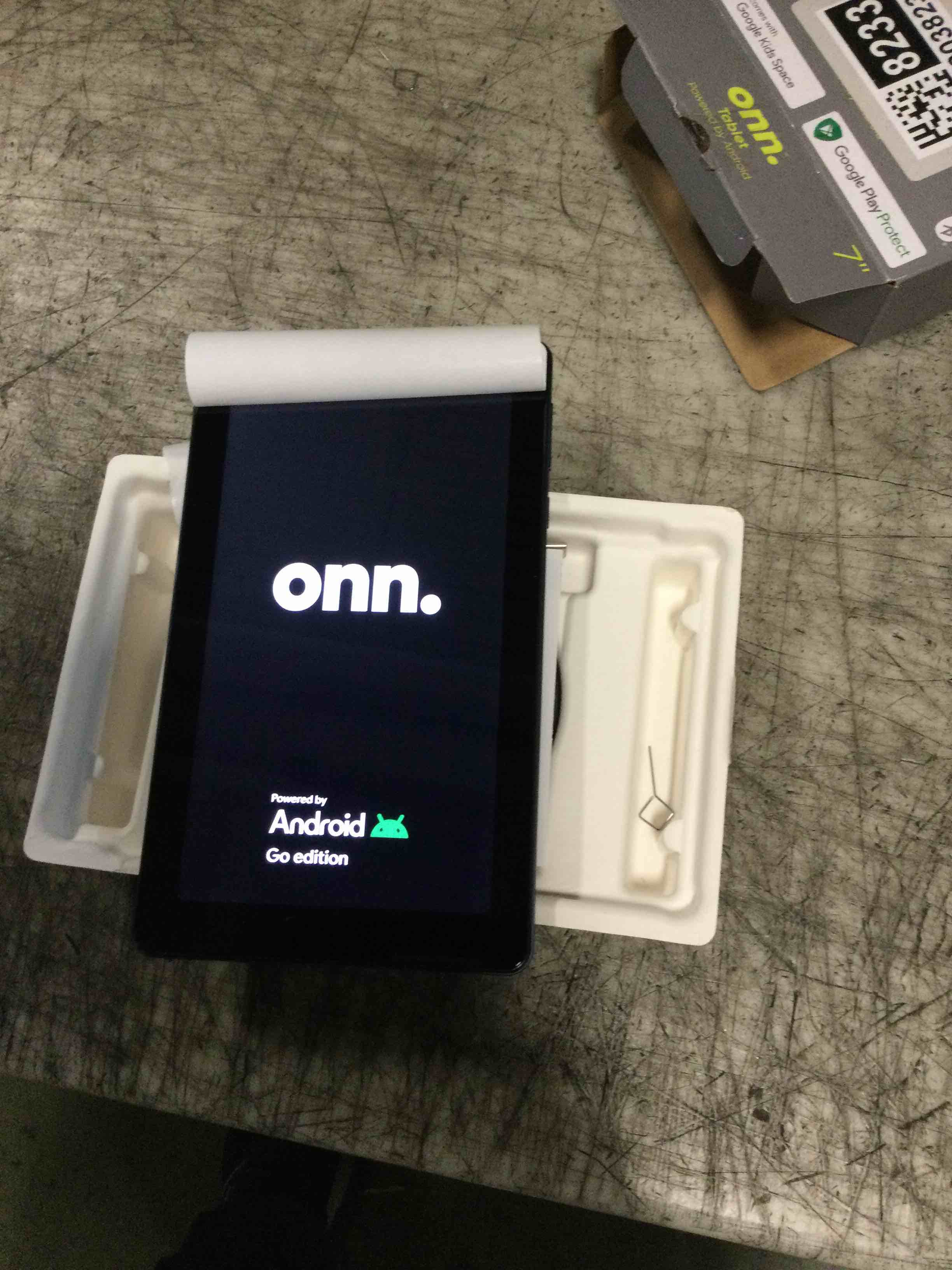 https://s3.amazonaws.com/lotting-images-prod/bidfta/GRA0038233_1735844386838.jpeg
