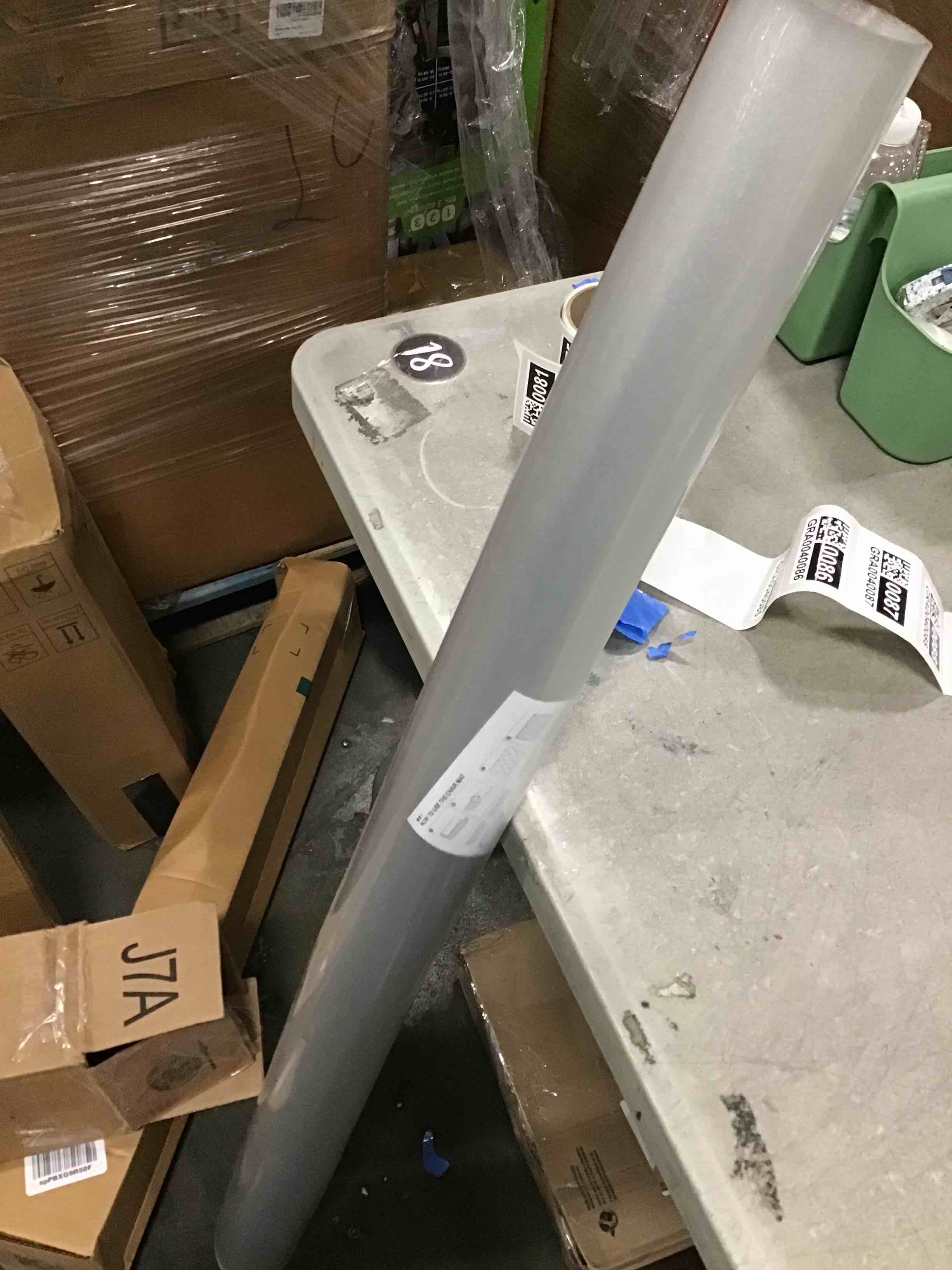 https://s3.amazonaws.com/lotting-images-prod/bidfta/GRA0040085_1727266251868.jpeg