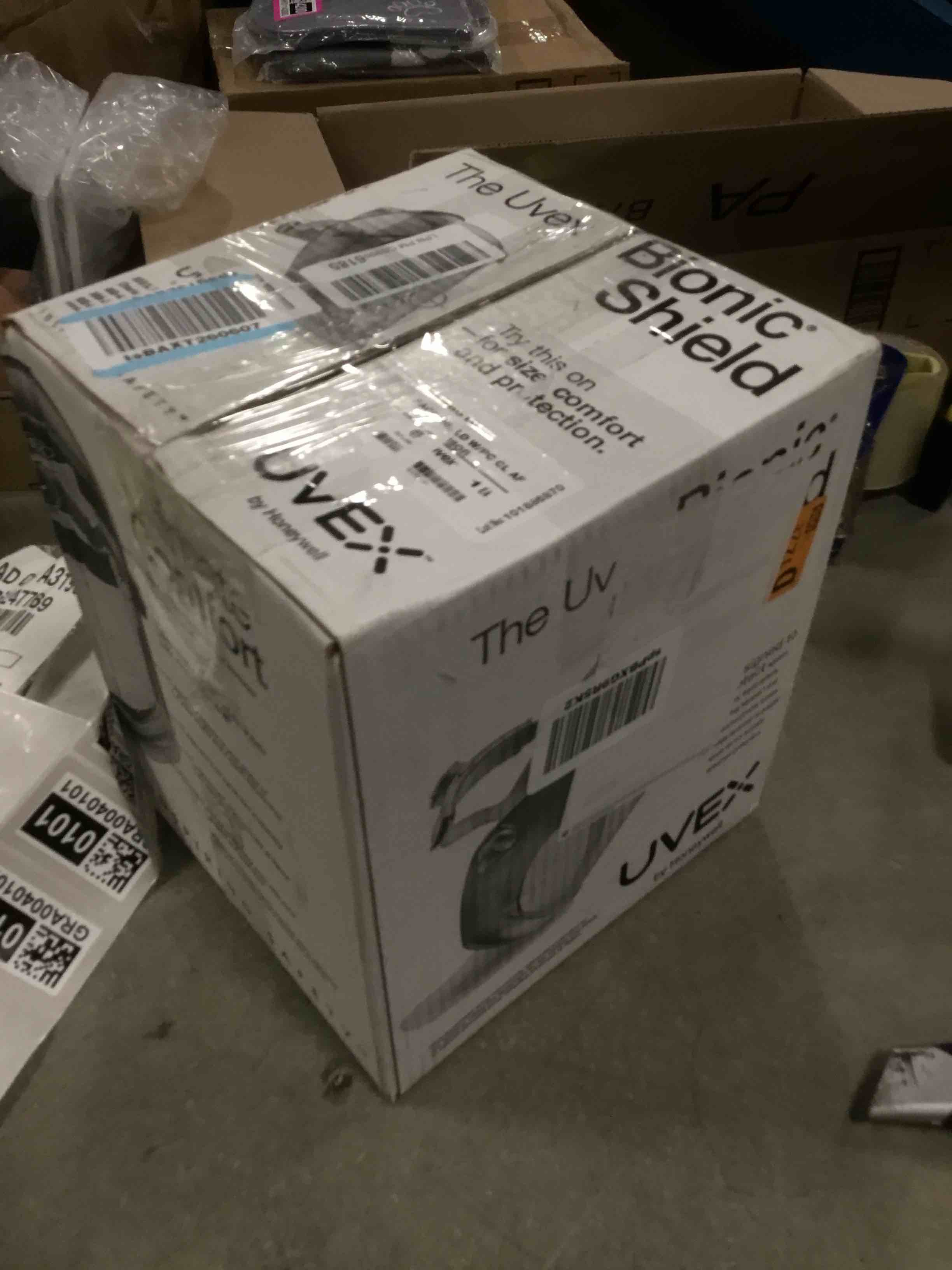 https://s3.amazonaws.com/lotting-images-prod/bidfta/GRA0040104_1727206170075.jpeg