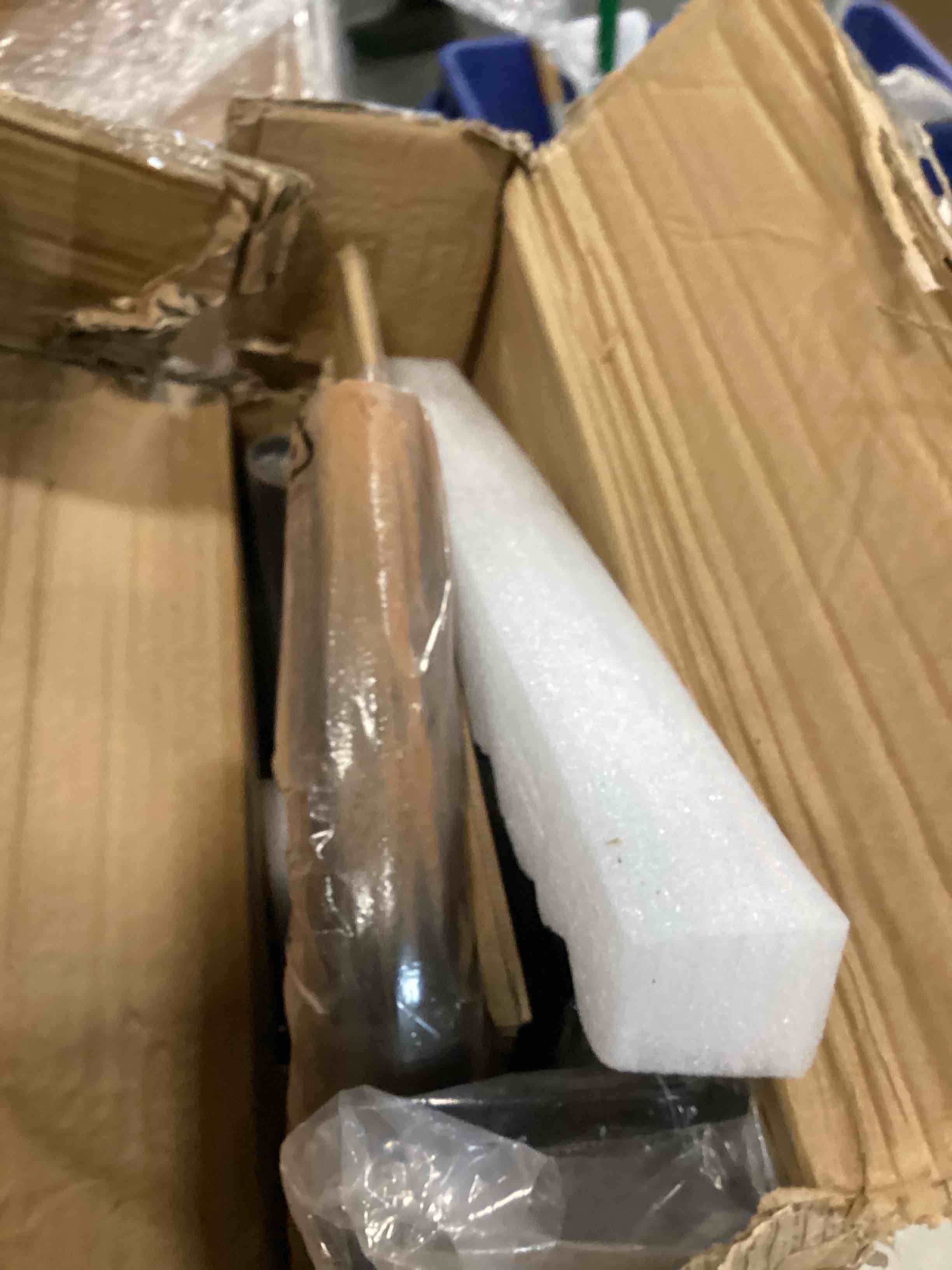 https://s3.amazonaws.com/lotting-images-prod/bidfta/GRA0044006_1729525060293.jpeg