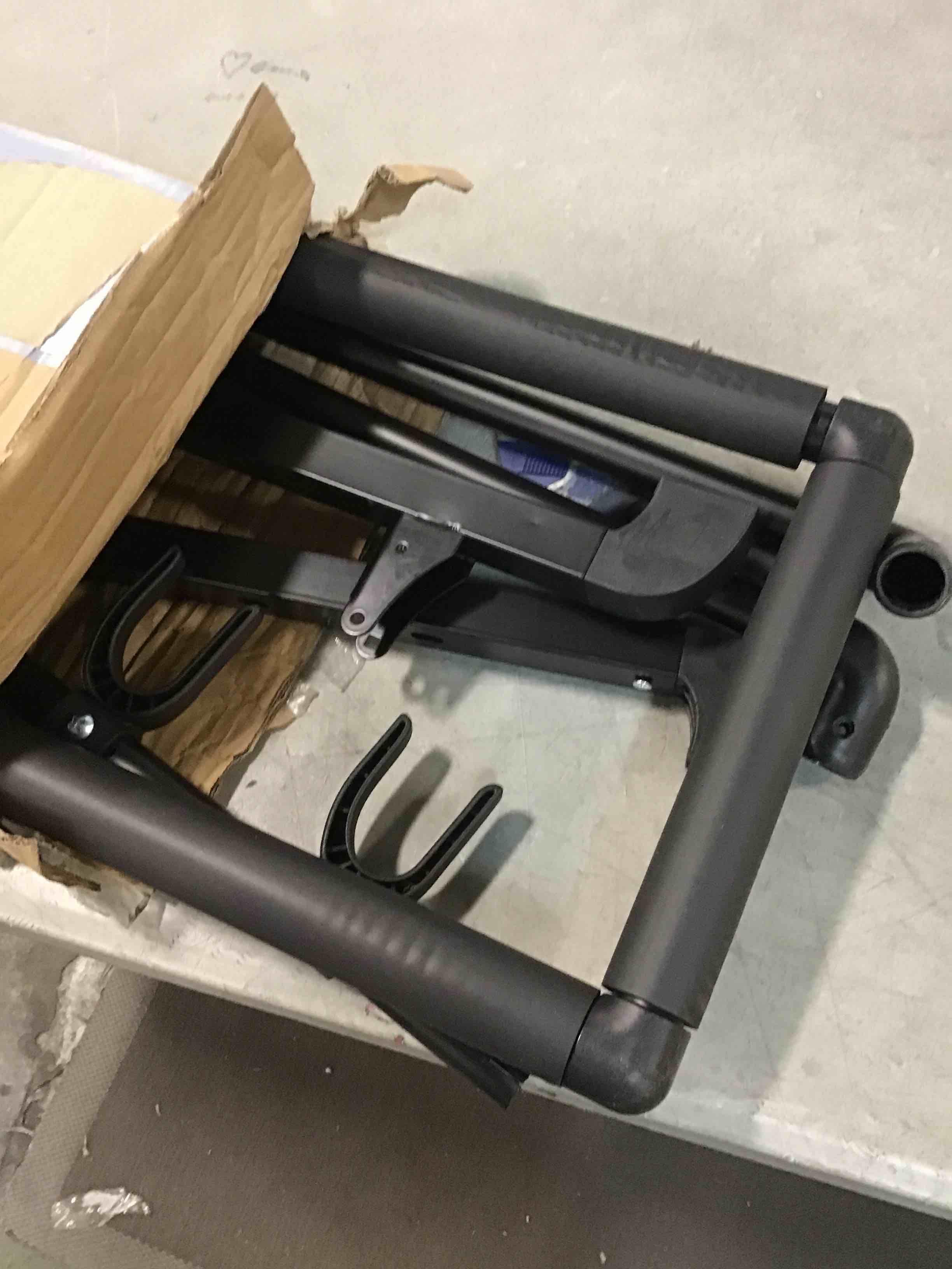 https://s3.amazonaws.com/lotting-images-prod/bidfta/GRA0044905_1727269438693.jpeg