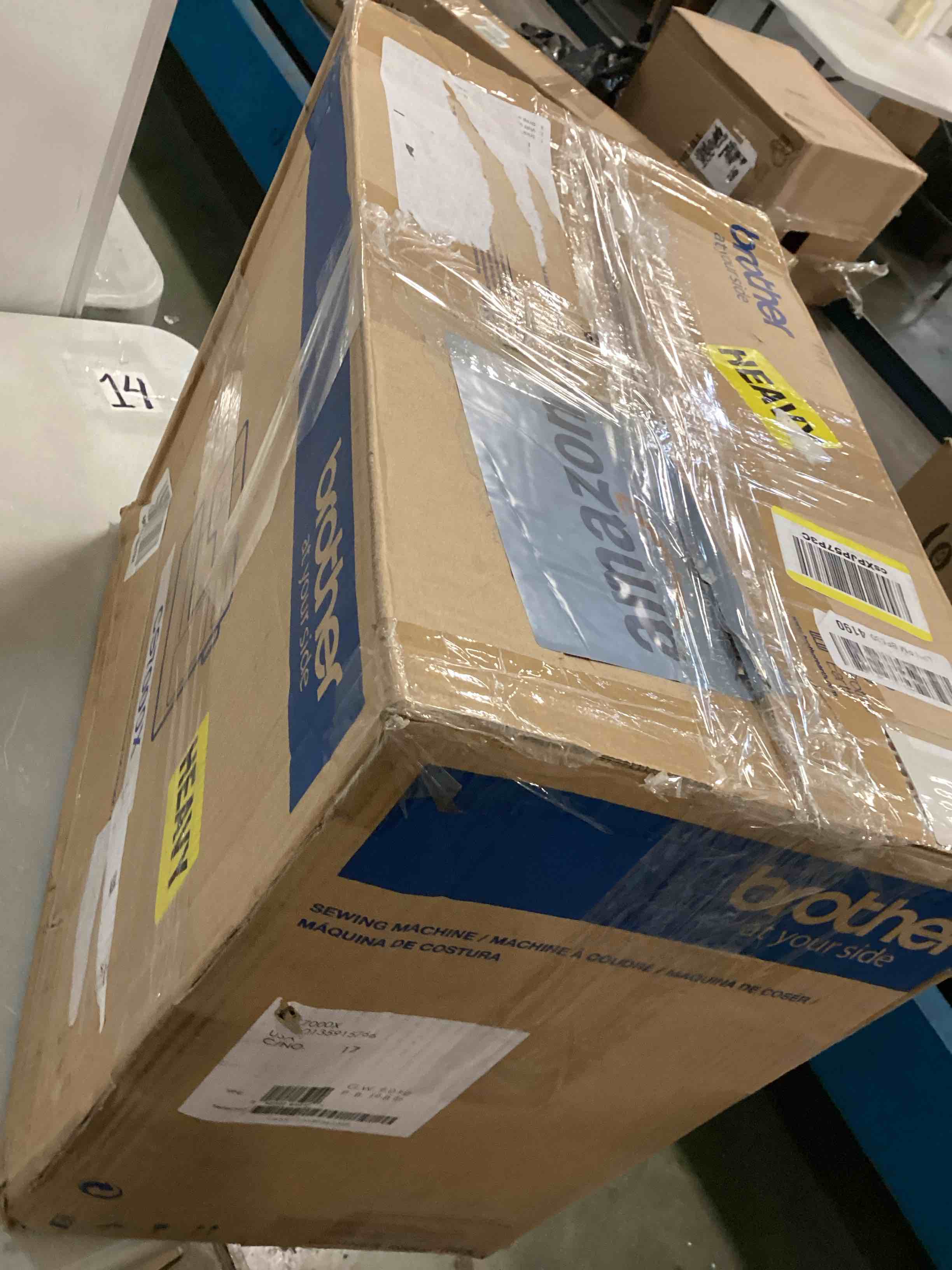 https://s3.amazonaws.com/lotting-images-prod/bidfta/GRA0045595_1726489512886.jpeg