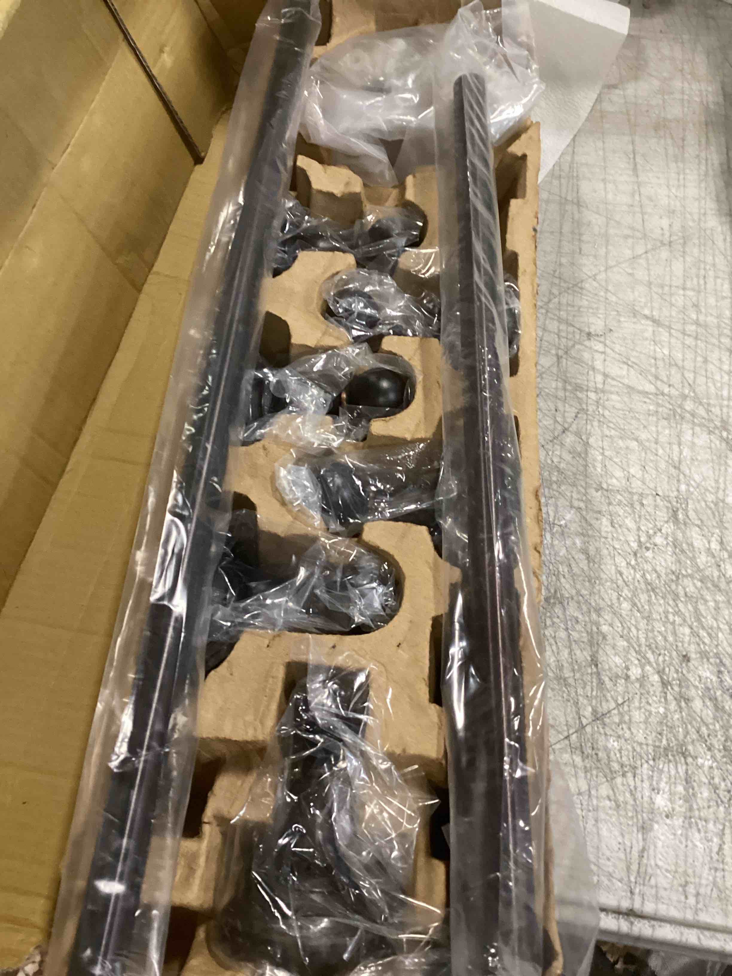 https://s3.amazonaws.com/lotting-images-prod/bidfta/GRA0047131_1727719397761.jpeg