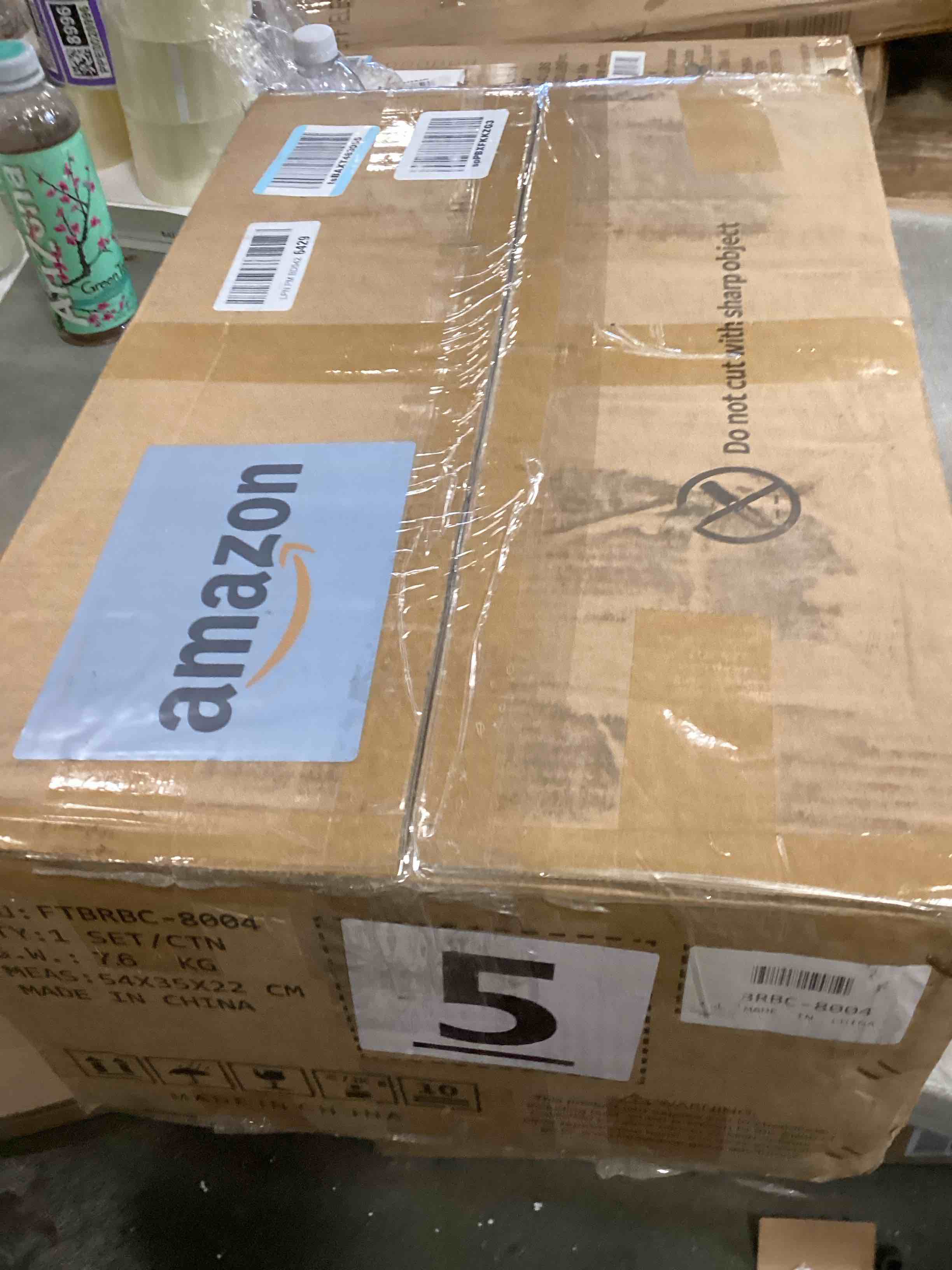 https://s3.amazonaws.com/lotting-images-prod/bidfta/GRA0047621_1725472799875.jpeg
