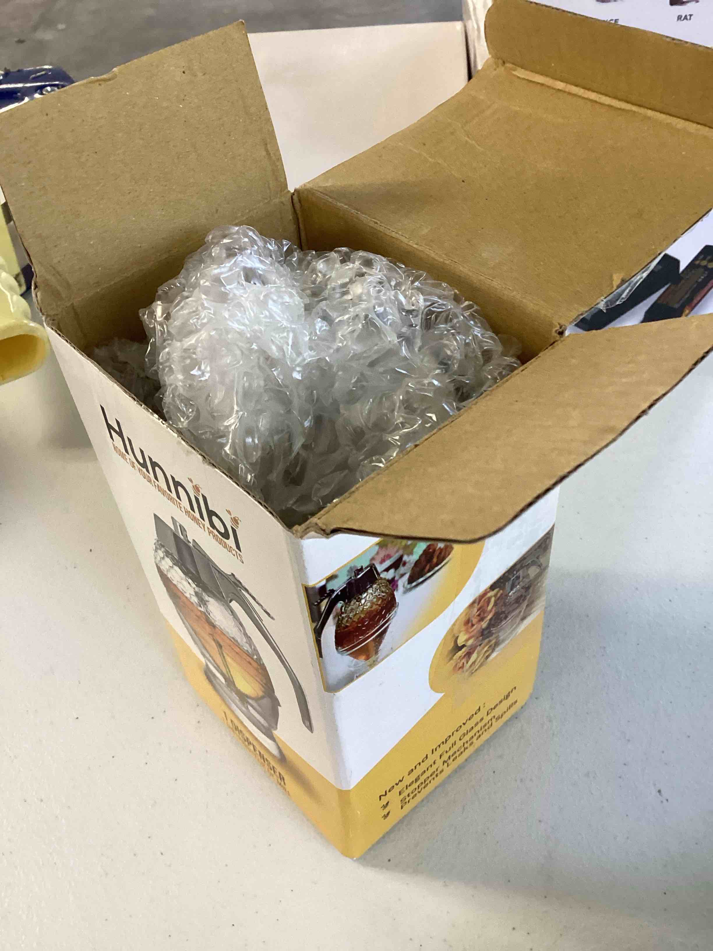 https://s3.amazonaws.com/lotting-images-prod/bidfta/GRA0048116_1724850420199.jpeg
