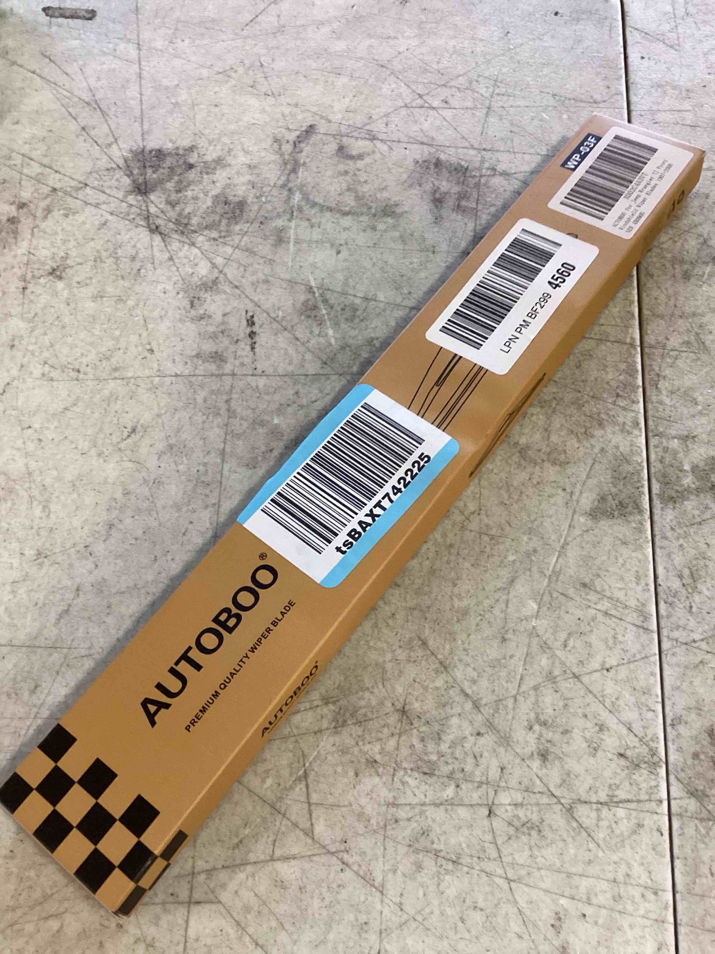 https://s3.amazonaws.com/lotting-images-prod/bidfta/GRA0049134_1724348087299.jpeg