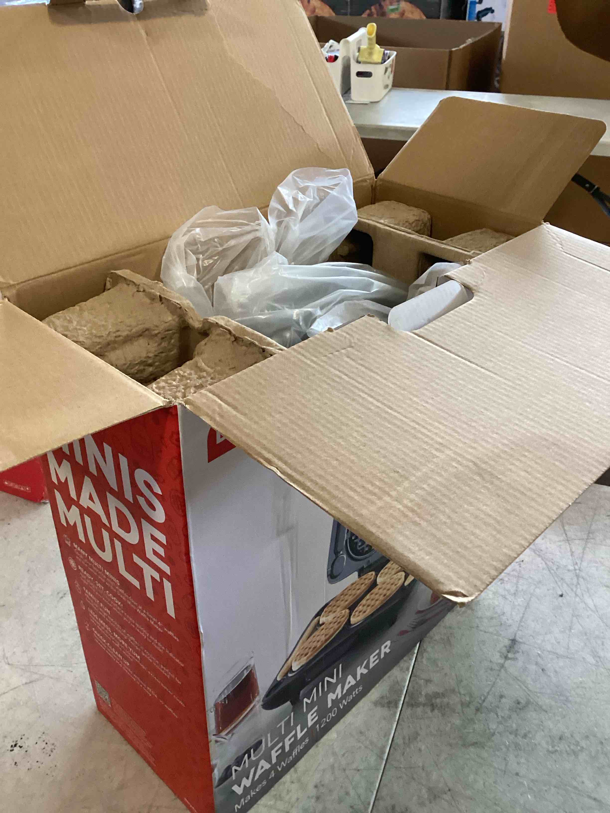 https://s3.amazonaws.com/lotting-images-prod/bidfta/GRA0049964_1724090077594.jpeg