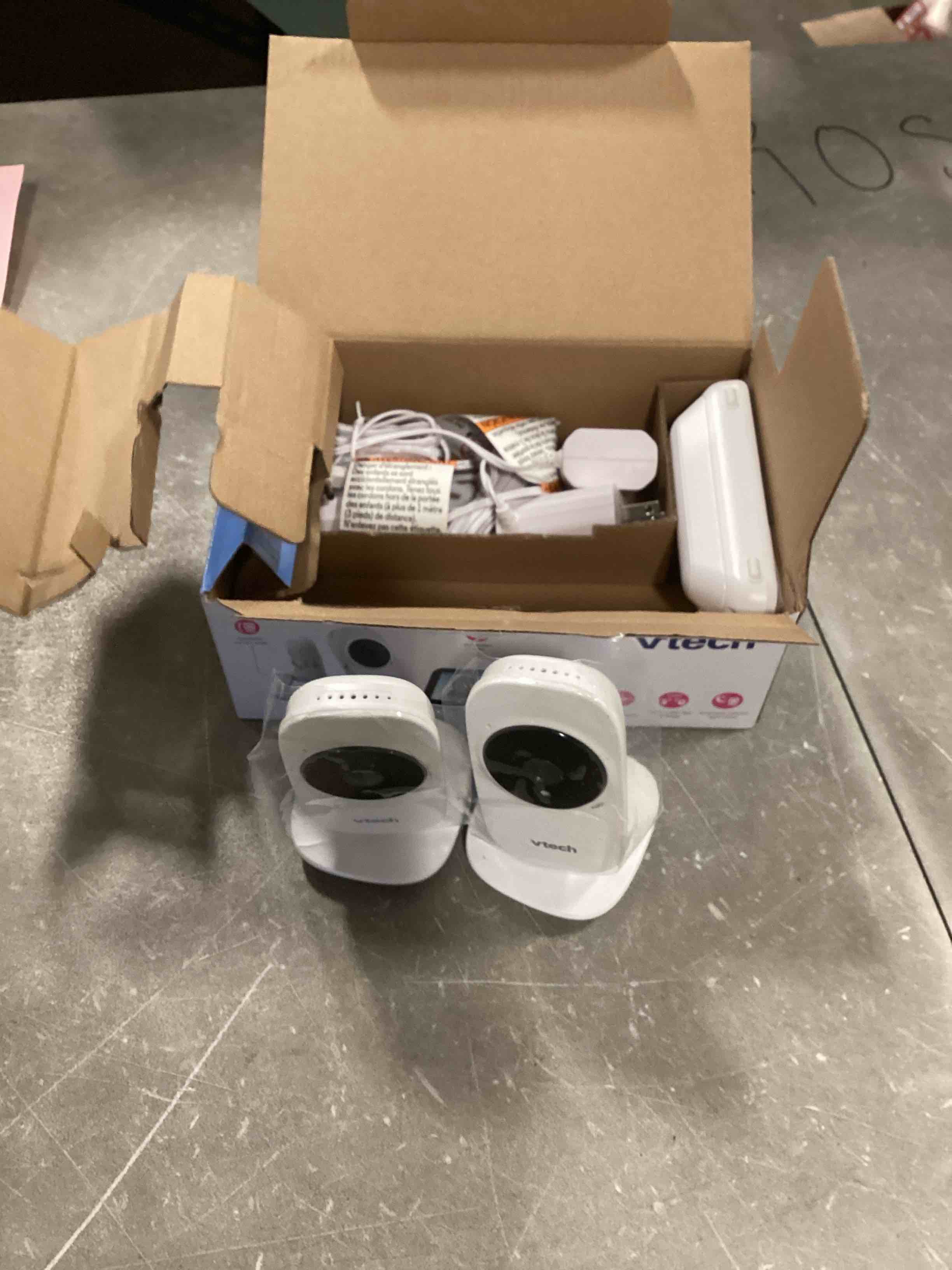 https://s3.amazonaws.com/lotting-images-prod/bidfta/GRA0053782_1726054364884.jpeg