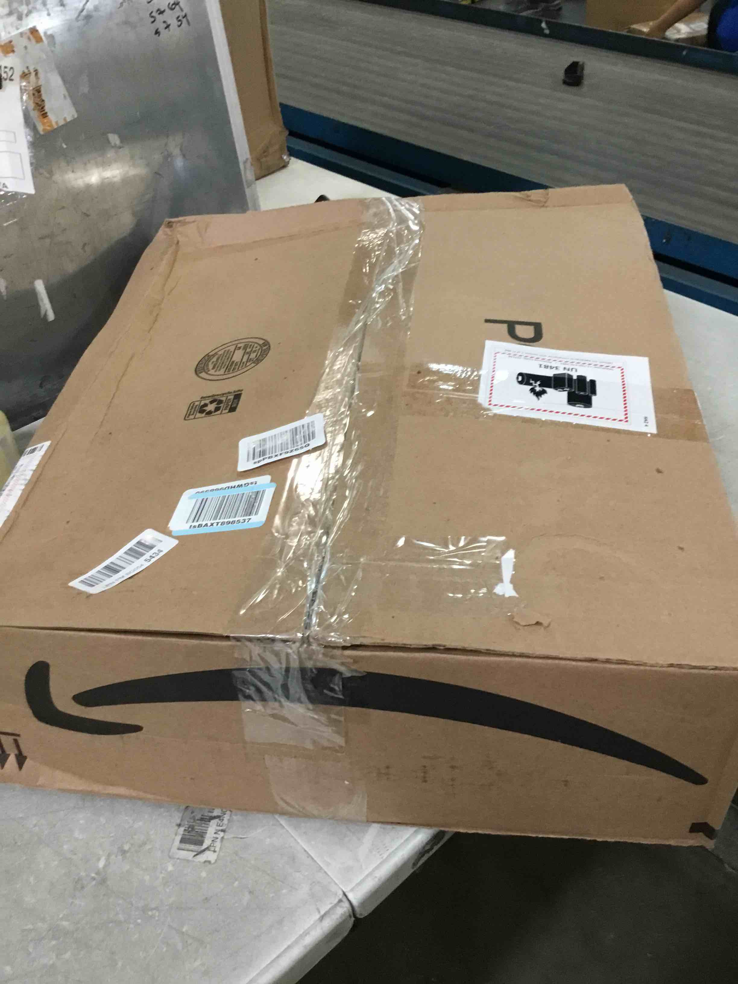 https://s3.amazonaws.com/lotting-images-prod/bidfta/GRA0054673_1725373977247.jpeg