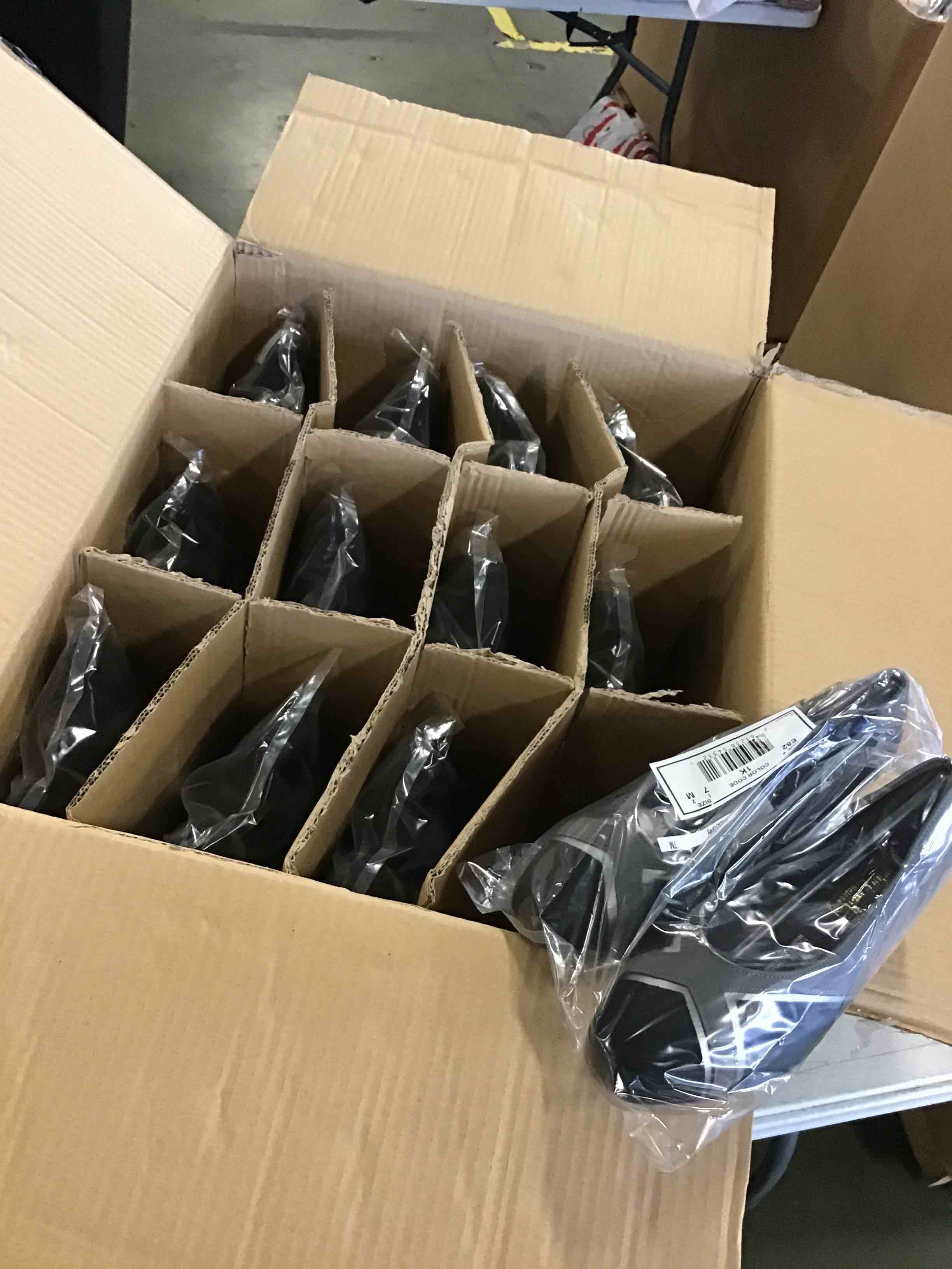https://s3.amazonaws.com/lotting-images-prod/bidfta/GRA0058382_1726257697358.jpeg
