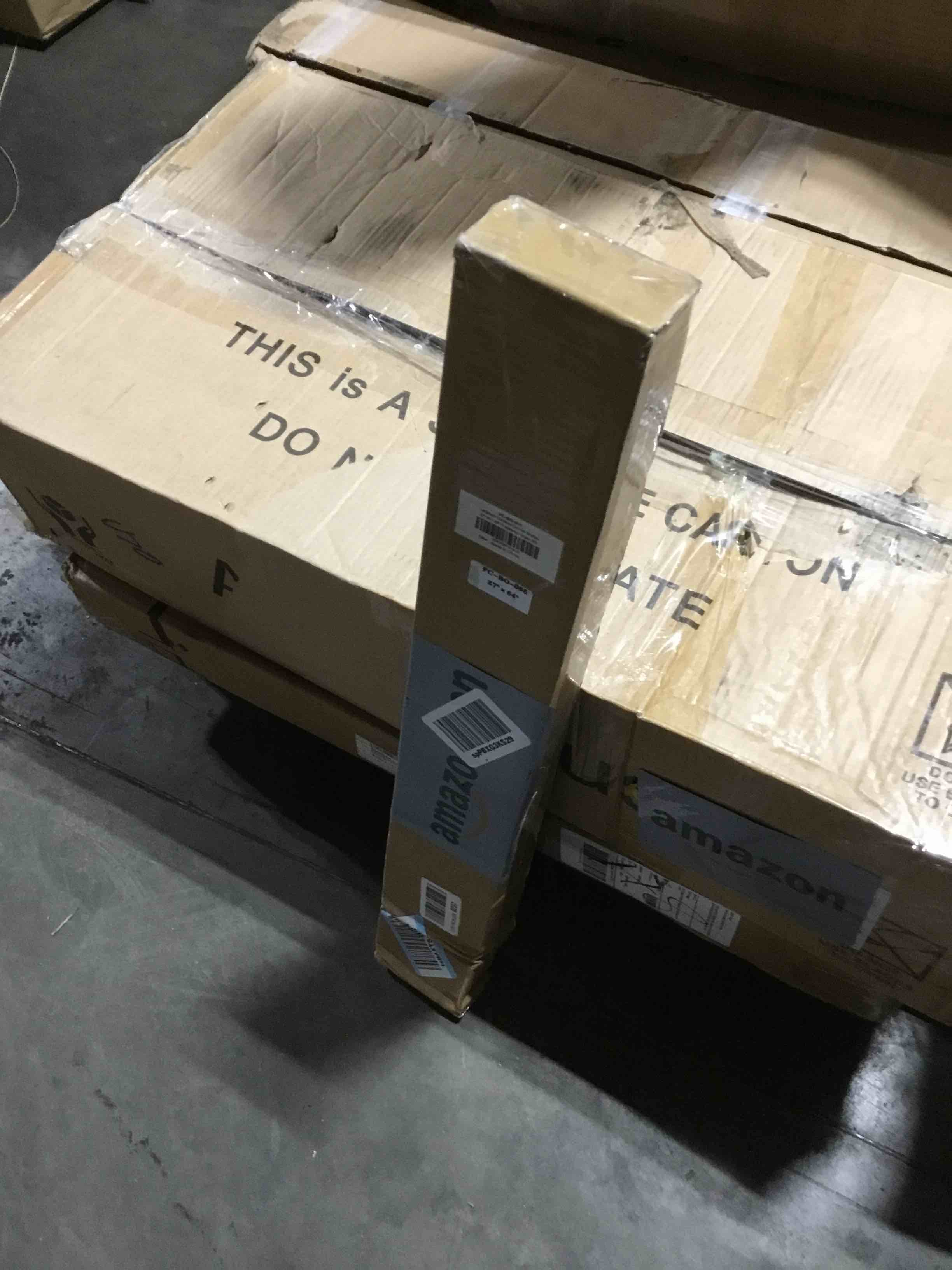 https://s3.amazonaws.com/lotting-images-prod/bidfta/GRA0071667_1725462458419.jpeg