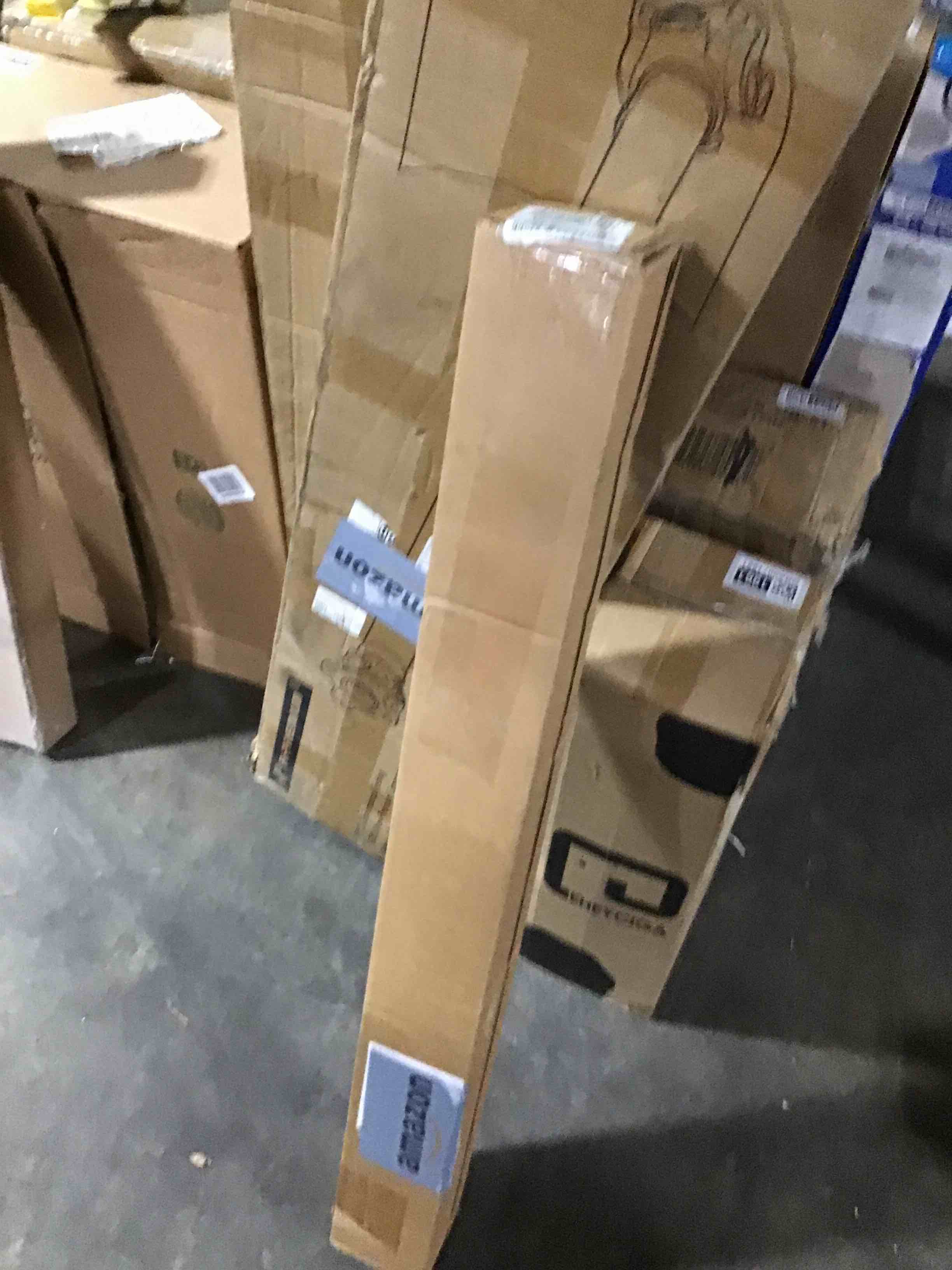 https://s3.amazonaws.com/lotting-images-prod/bidfta/GRA0071965_1724698411235.jpeg
