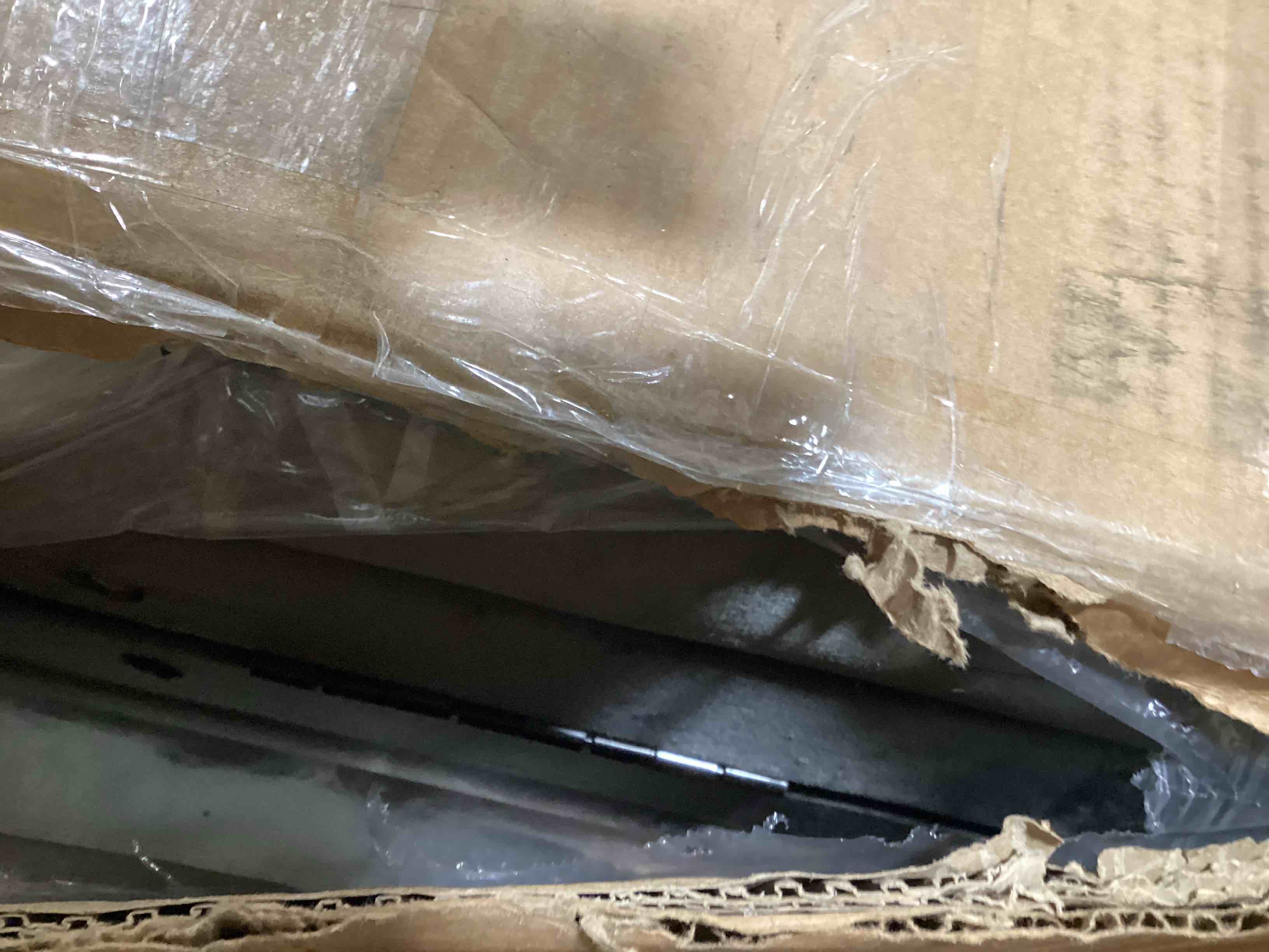 https://s3.amazonaws.com/lotting-images-prod/bidfta/GRA0072031_1733322302595.jpeg