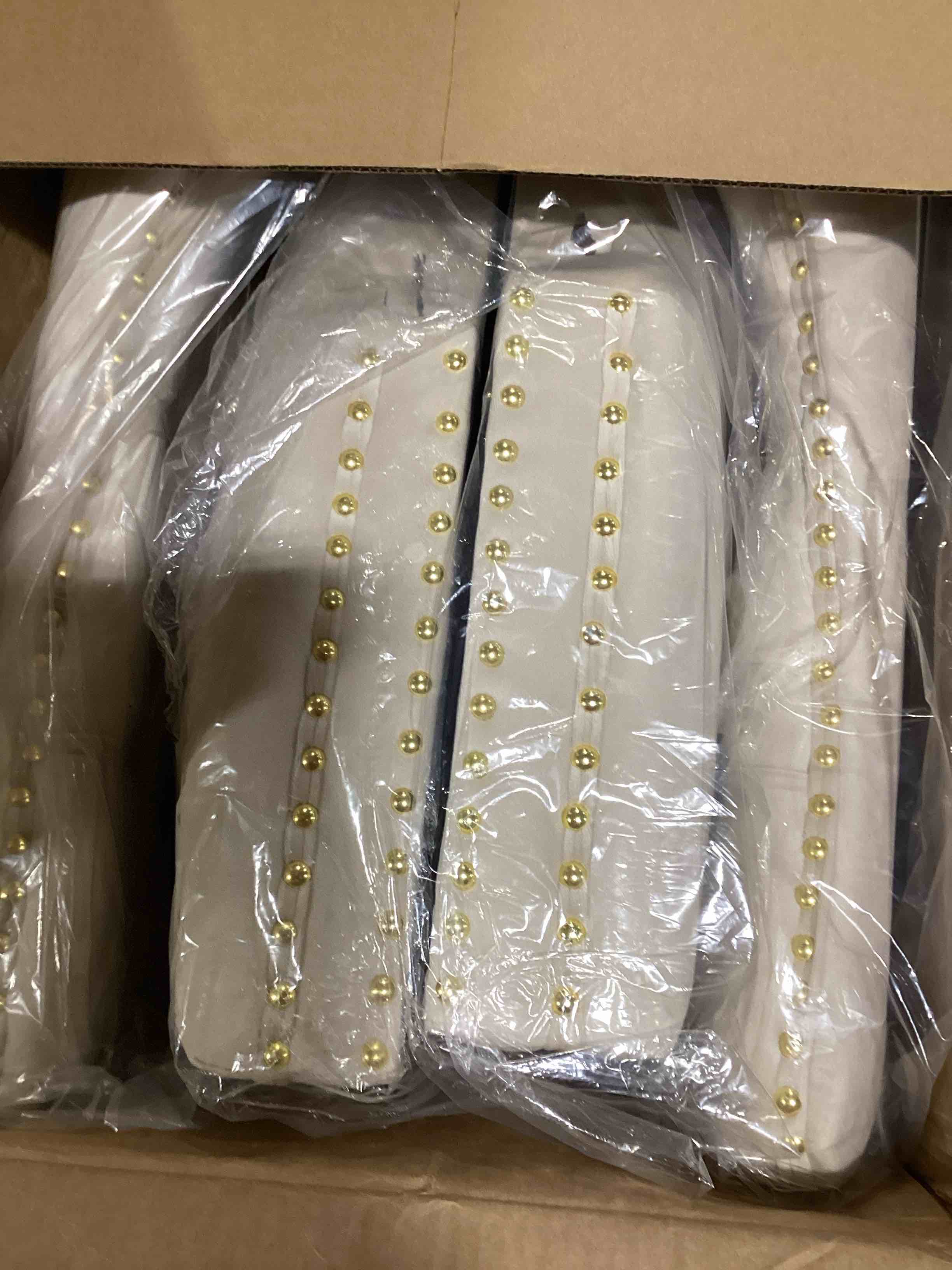 https://s3.amazonaws.com/lotting-images-prod/bidfta/GRA0072099_1733241501769.jpeg