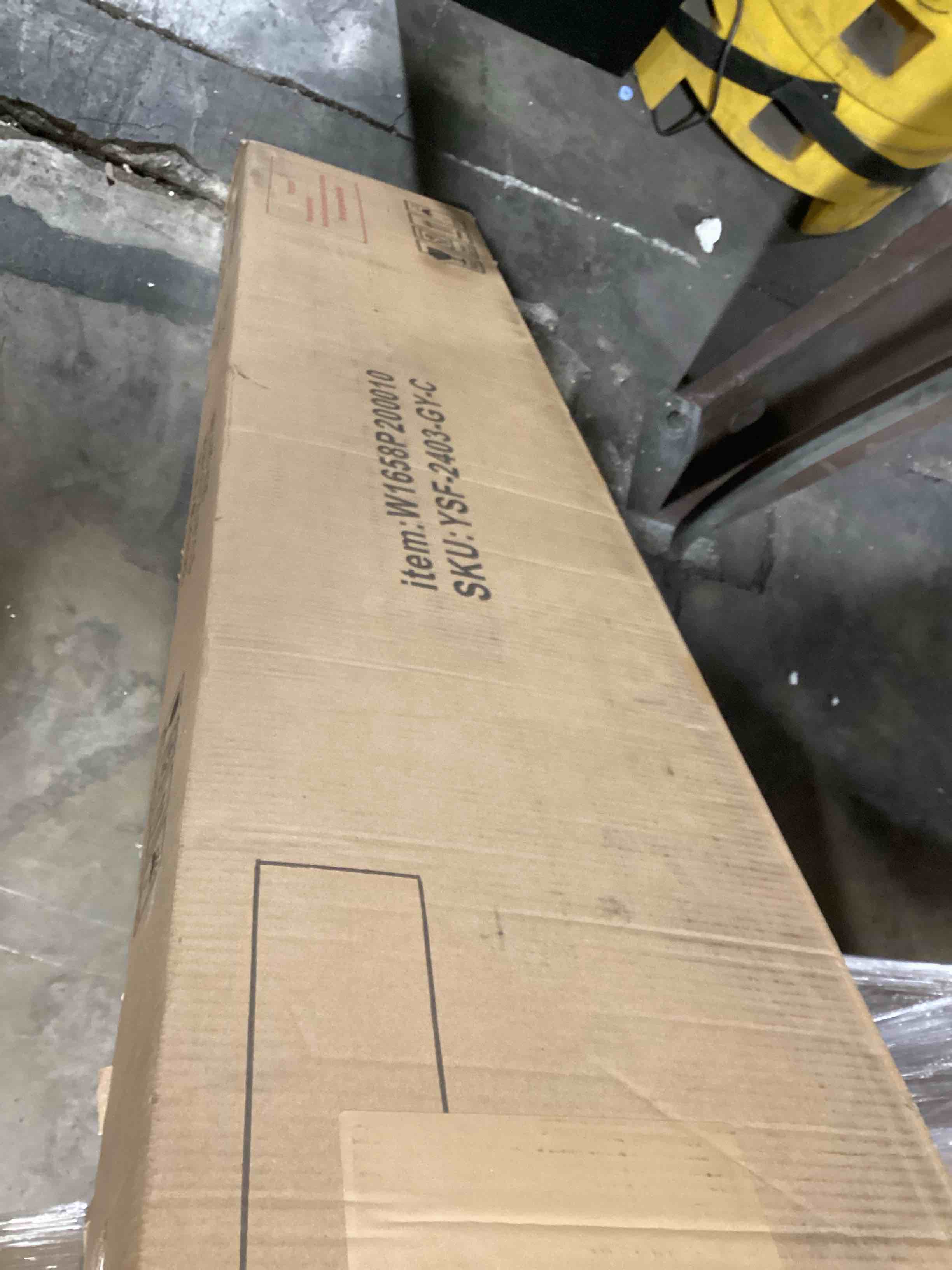 https://s3.amazonaws.com/lotting-images-prod/bidfta/GRA0072752_1731939314905.jpeg