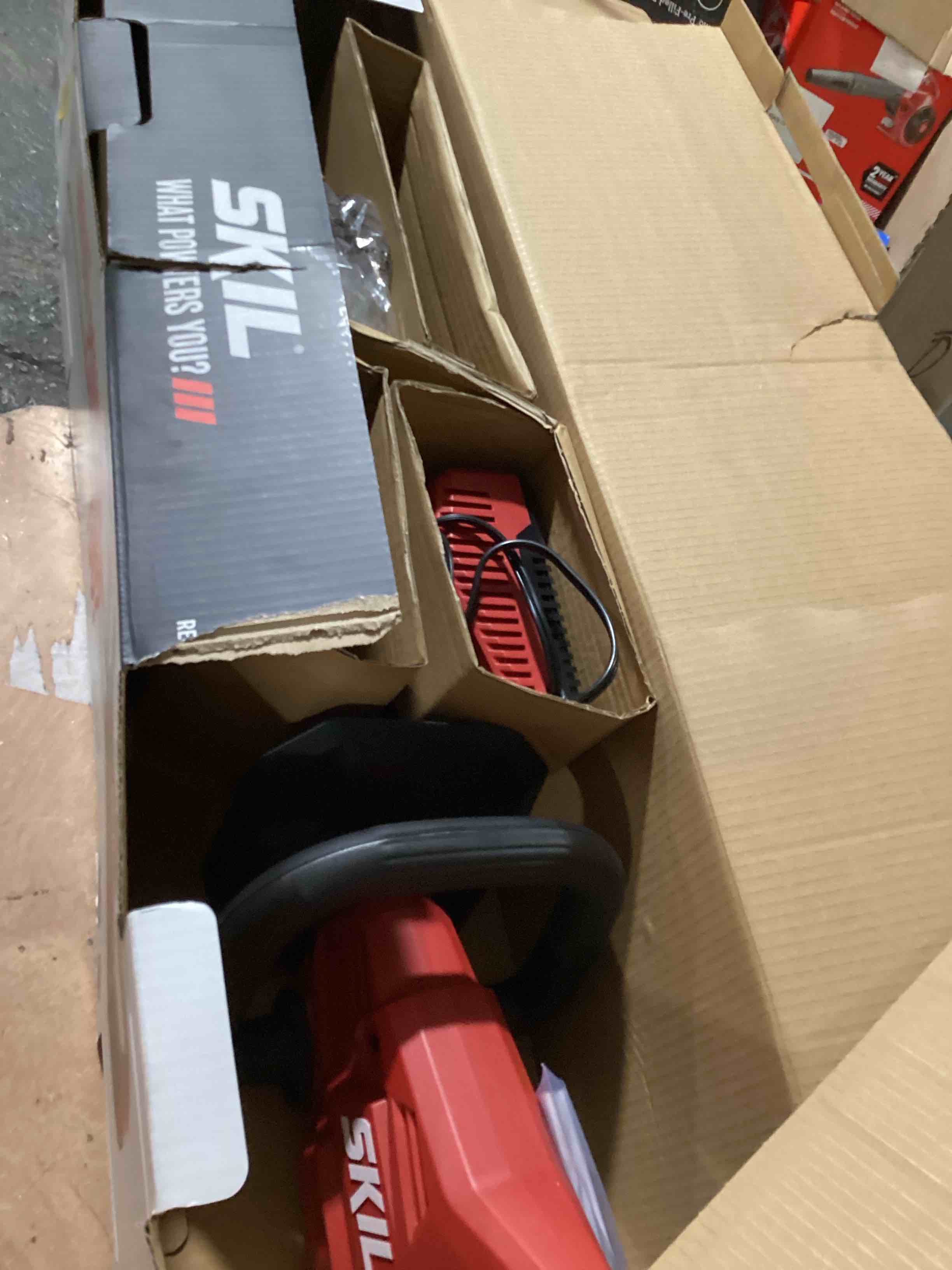 https://s3.amazonaws.com/lotting-images-prod/bidfta/GRA0073826_1730812147772.jpeg