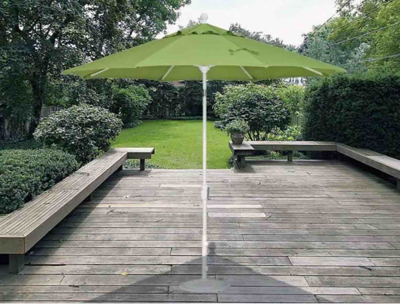 Market Aluminum 9 Foot Outdoor Patio Umbrella (similar to stock photo)