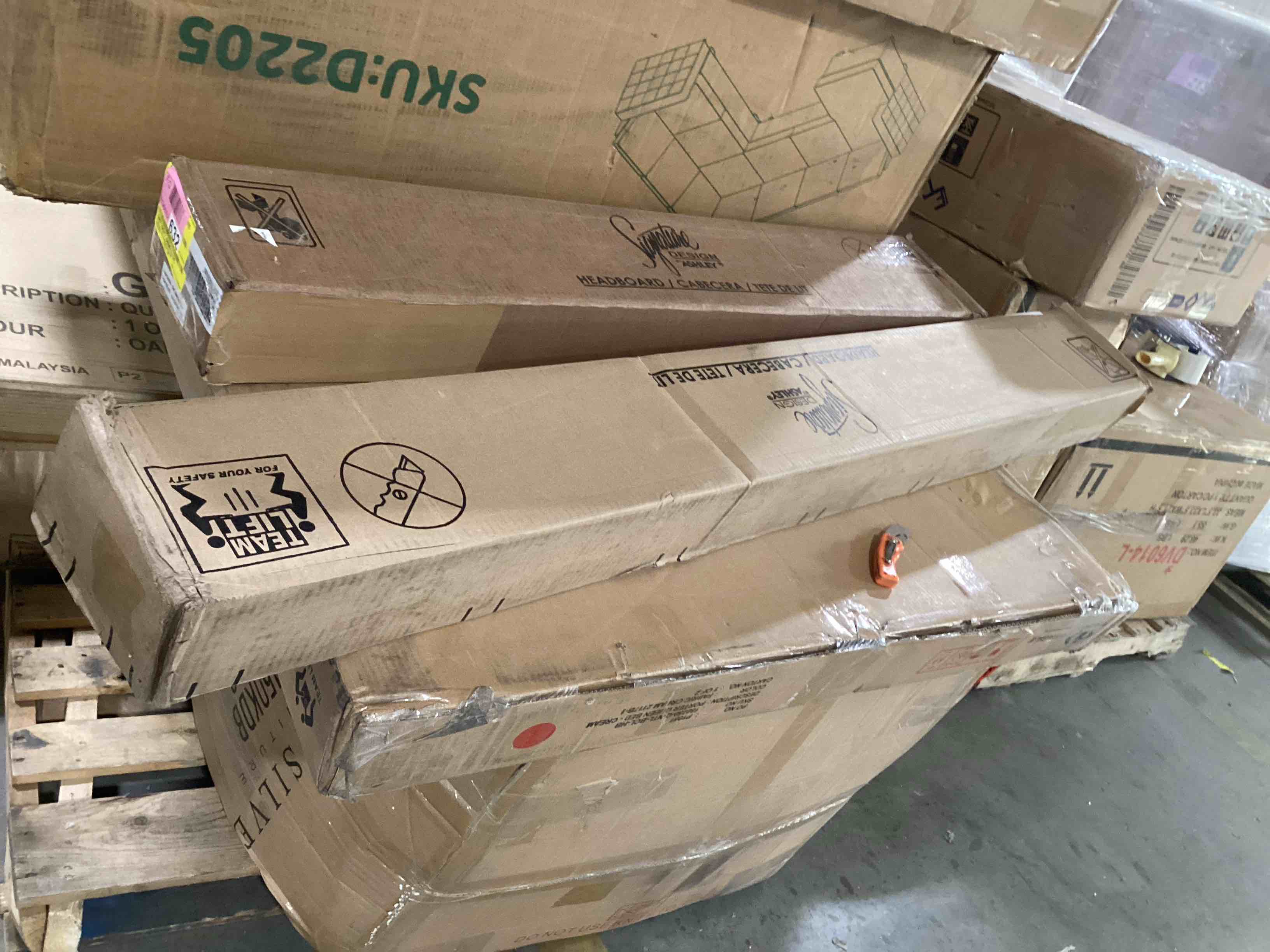 https://s3.amazonaws.com/lotting-images-prod/bidfta/GRA0074142_1734976582147.jpeg