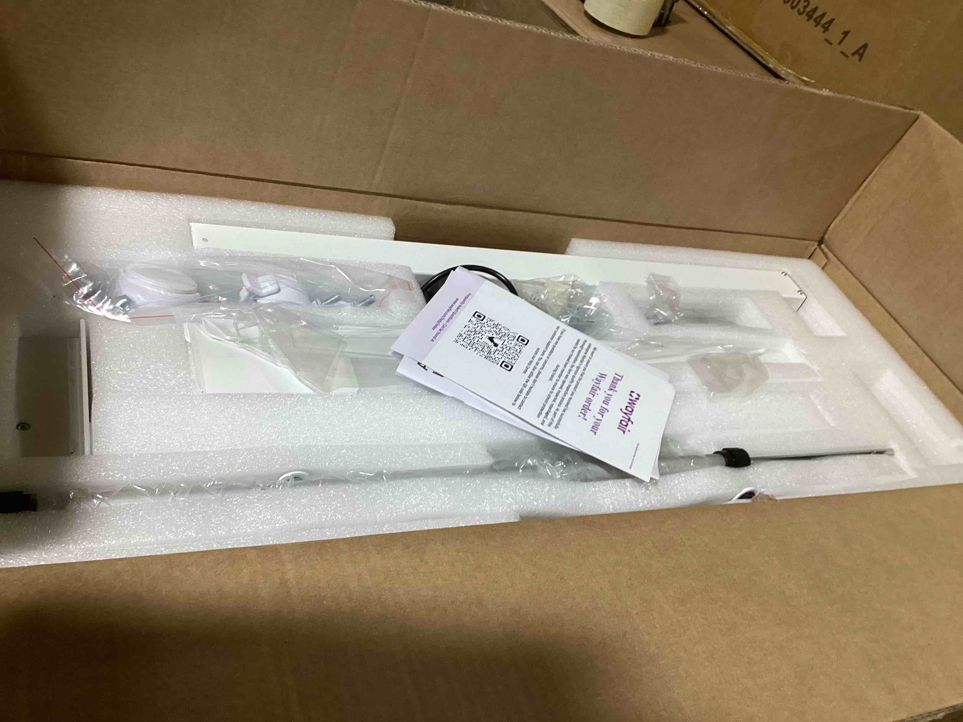 https://s3.amazonaws.com/lotting-images-prod/bidfta/GRA0074689_1734529009171.jpeg