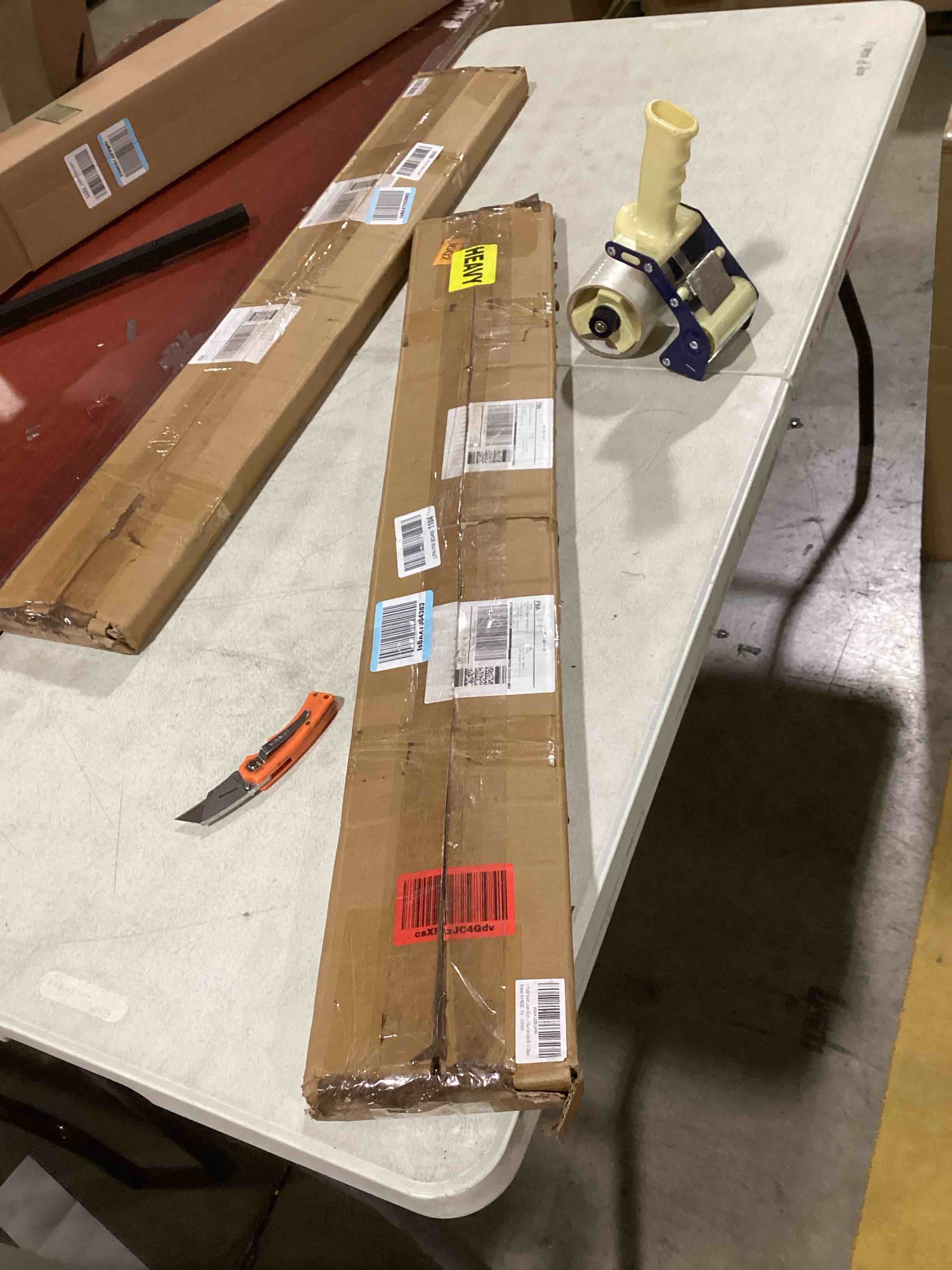 https://s3.amazonaws.com/lotting-images-prod/bidfta/GRA0075694_1734032411657.jpeg