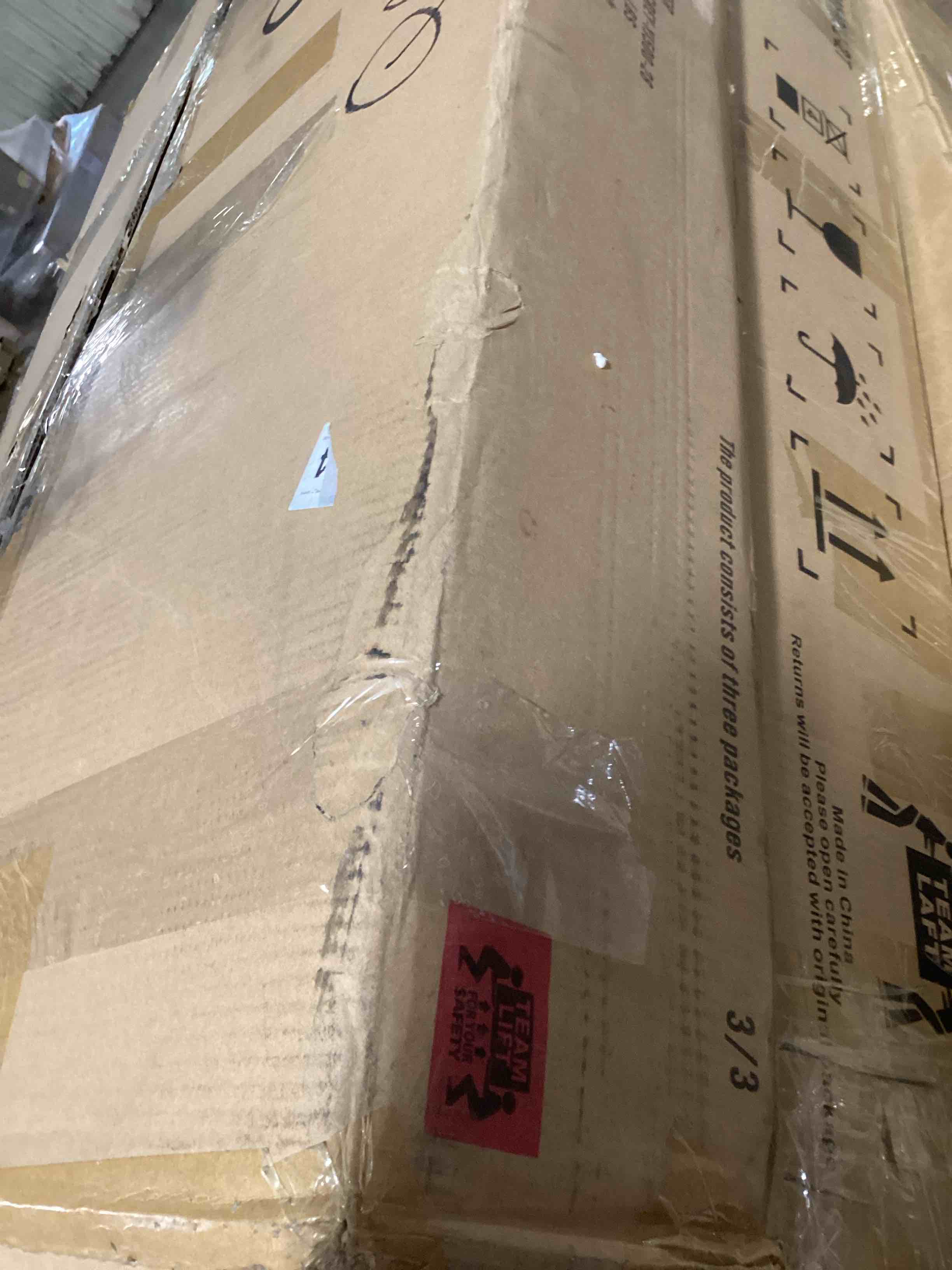 https://s3.amazonaws.com/lotting-images-prod/bidfta/GRA0076306_1734958531797.jpeg