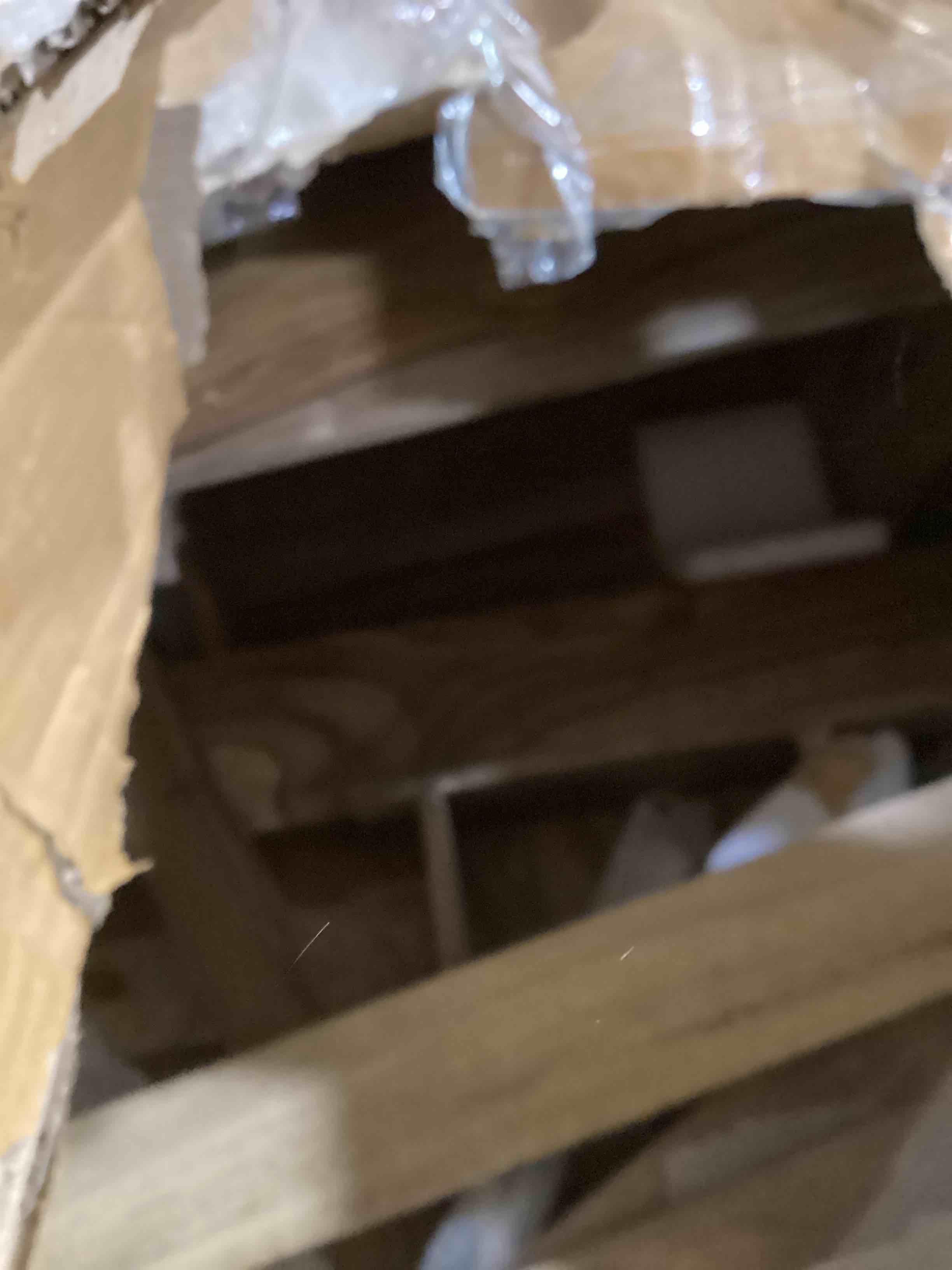 https://s3.amazonaws.com/lotting-images-prod/bidfta/GRA0076596_1734469385069.jpeg