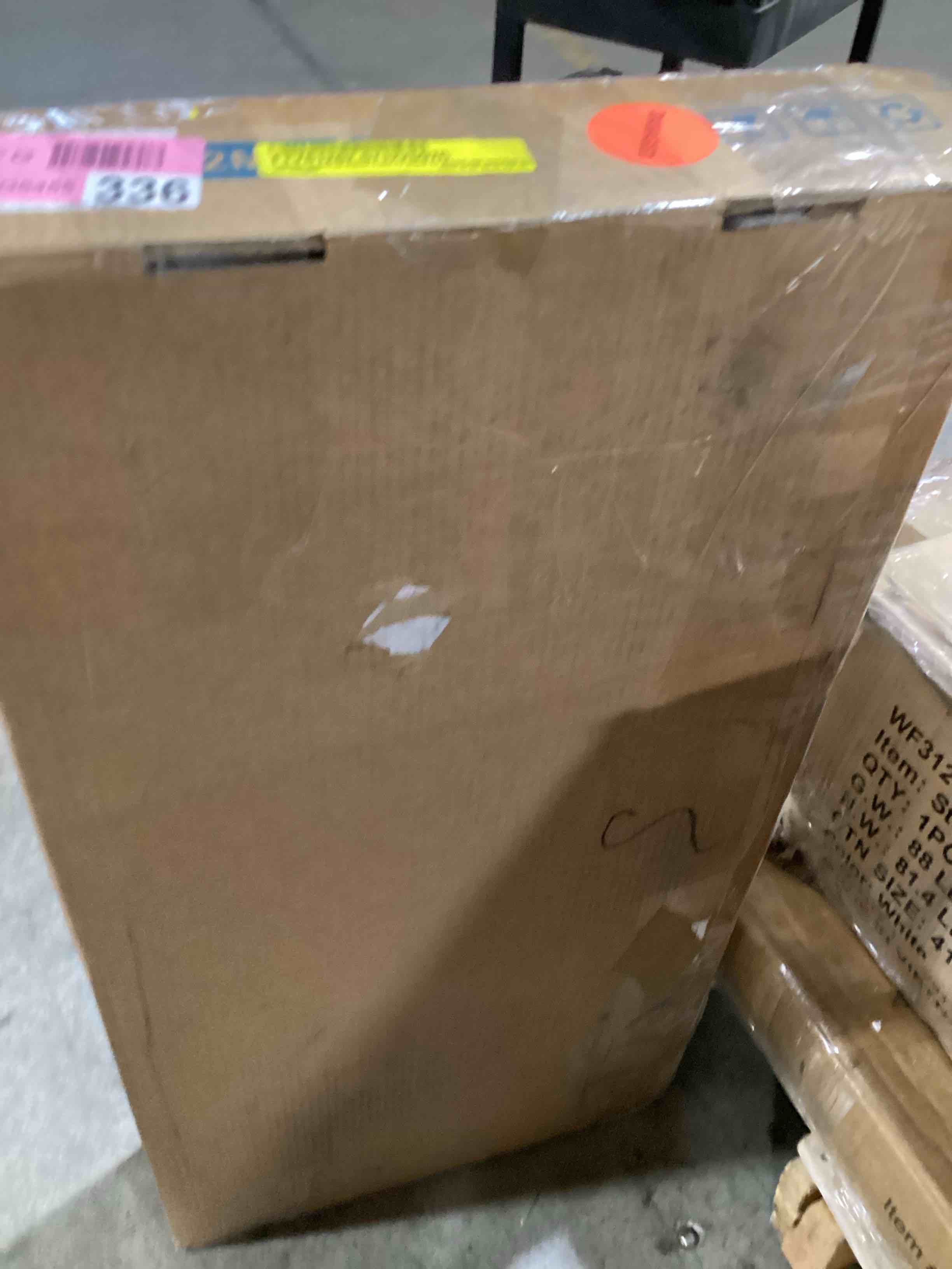https://s3.amazonaws.com/lotting-images-prod/bidfta/GRA0076747_1734360273478.jpeg