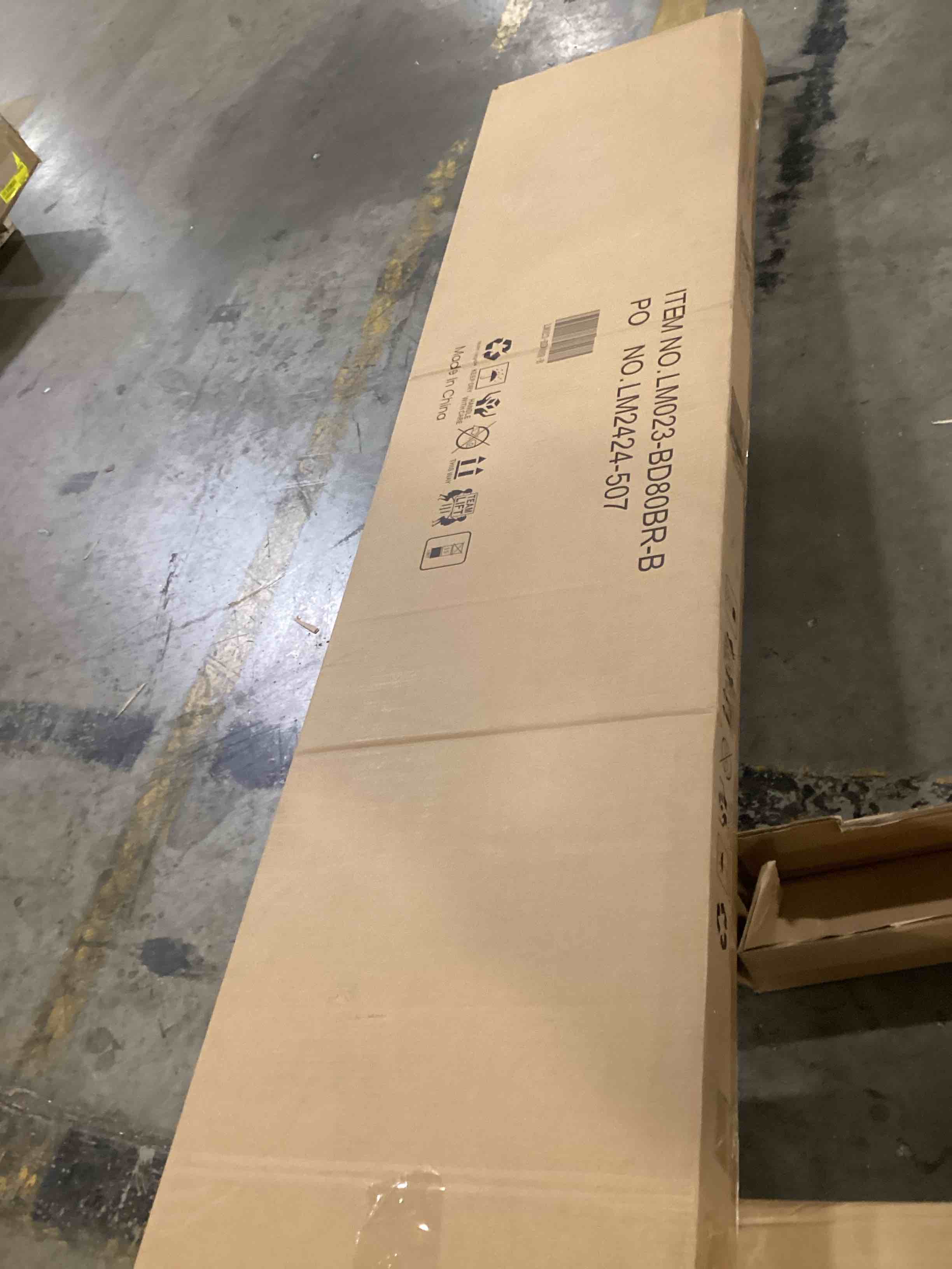 https://s3.amazonaws.com/lotting-images-prod/bidfta/GRA0077141_1733940386933.jpeg