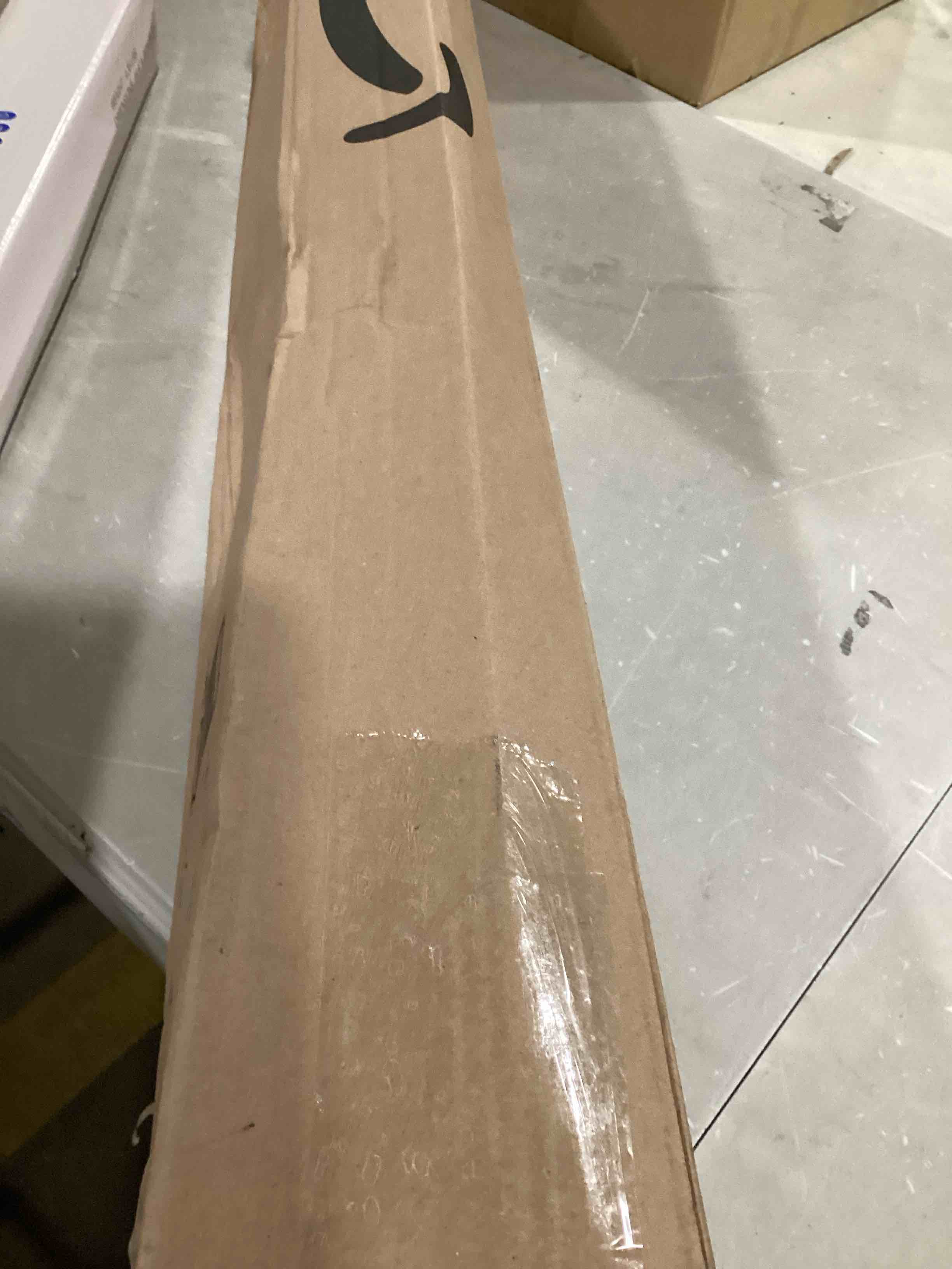 https://s3.amazonaws.com/lotting-images-prod/bidfta/GRA0077228_1733922500057.jpeg