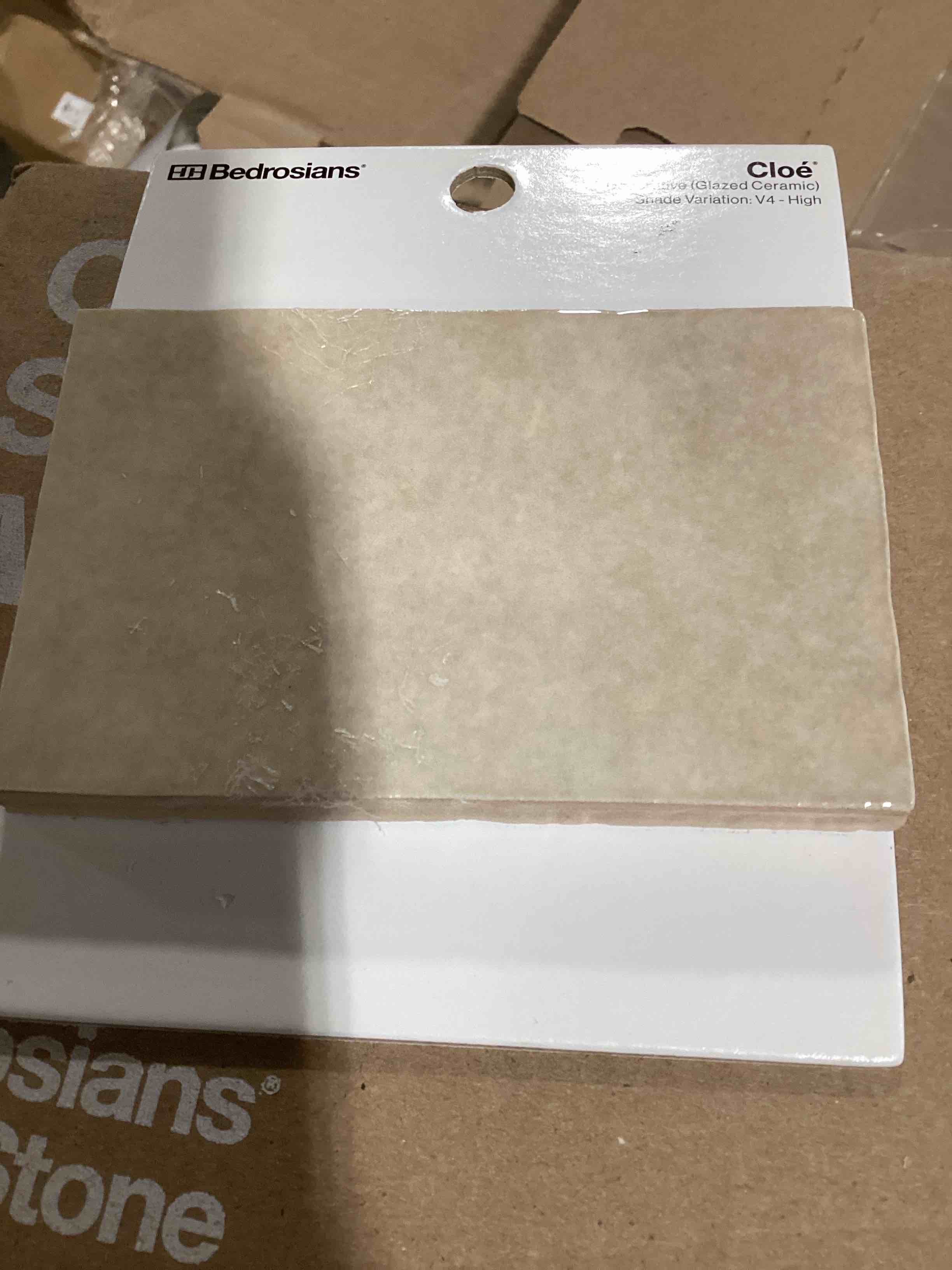 https://s3.amazonaws.com/lotting-images-prod/bidfta/GRA0077260_1733862744777.jpeg