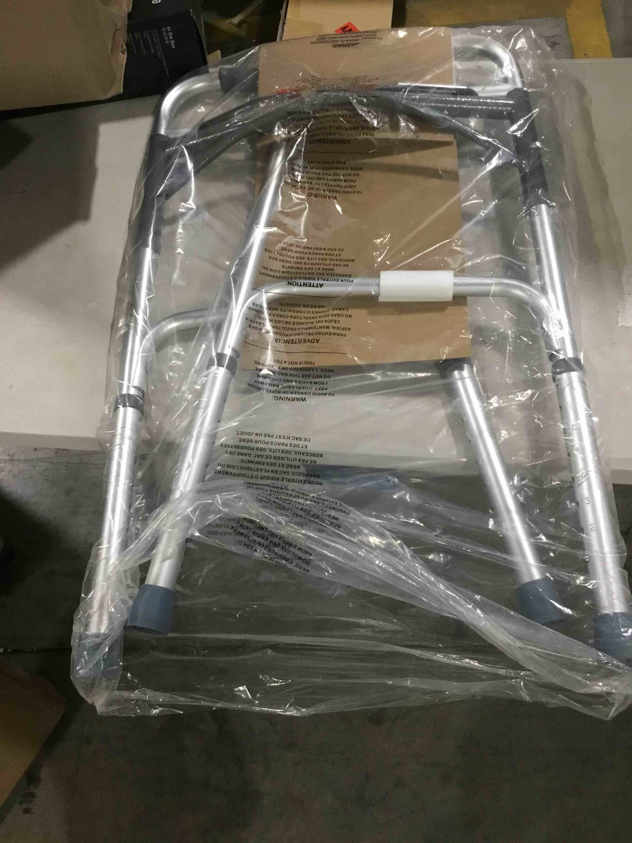https://s3.amazonaws.com/lotting-images-prod/bidfta/GRA0077526_1732125343227.jpeg