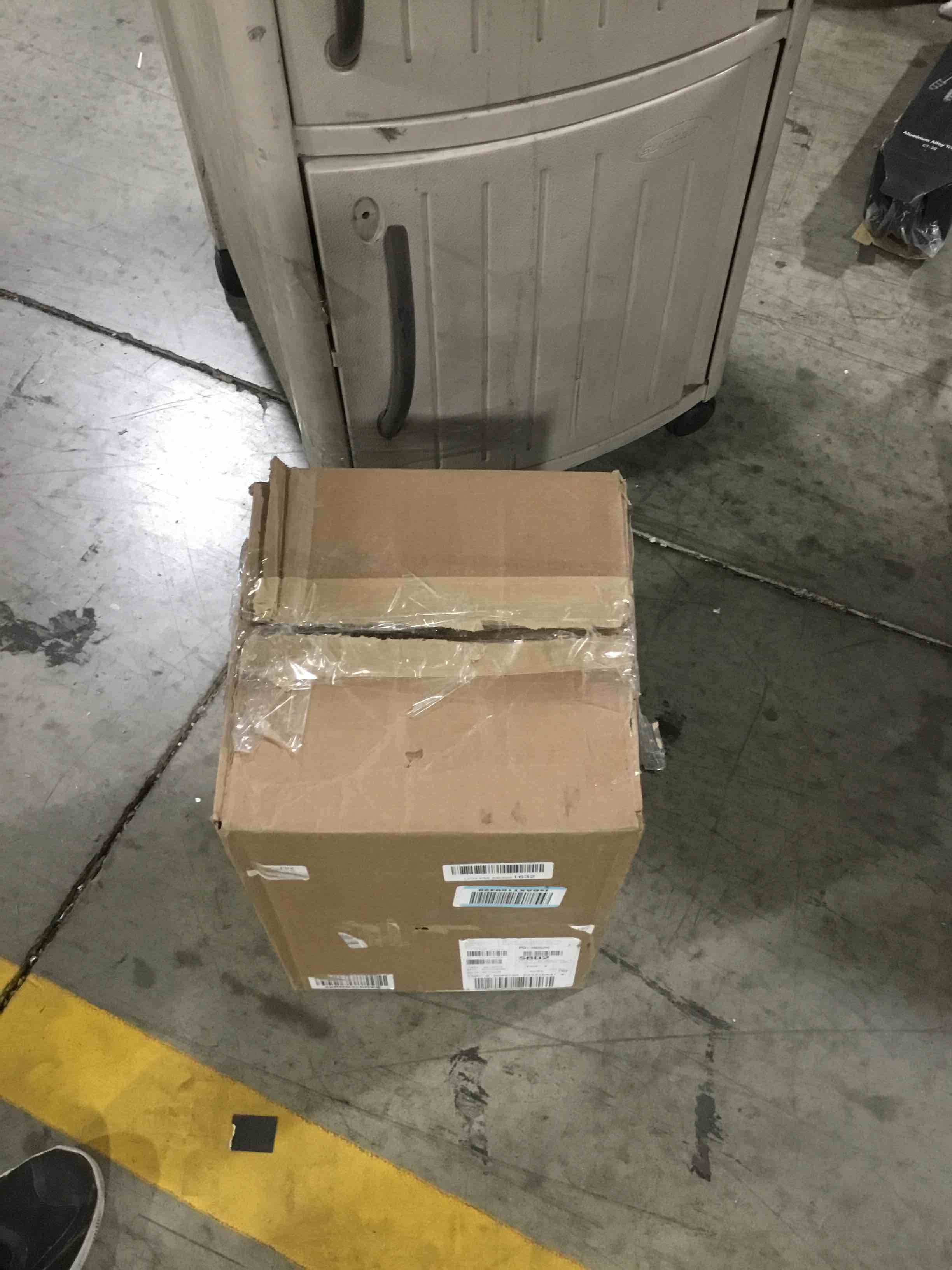 https://s3.amazonaws.com/lotting-images-prod/bidfta/GRA0077531_1732124105000.jpeg