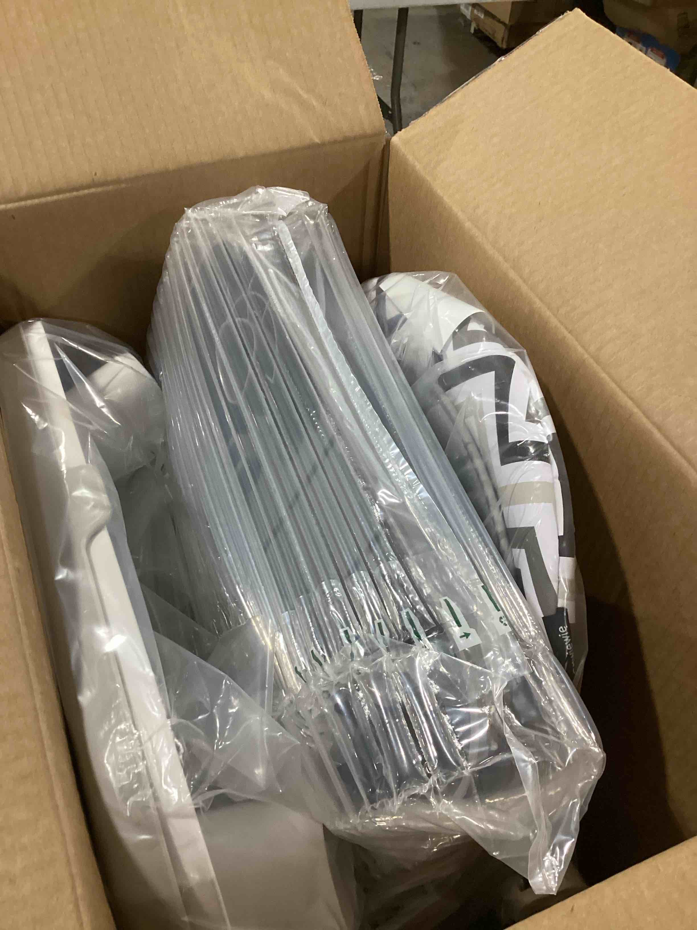 https://s3.amazonaws.com/lotting-images-prod/bidfta/GRA0078154_1733861119339.jpeg