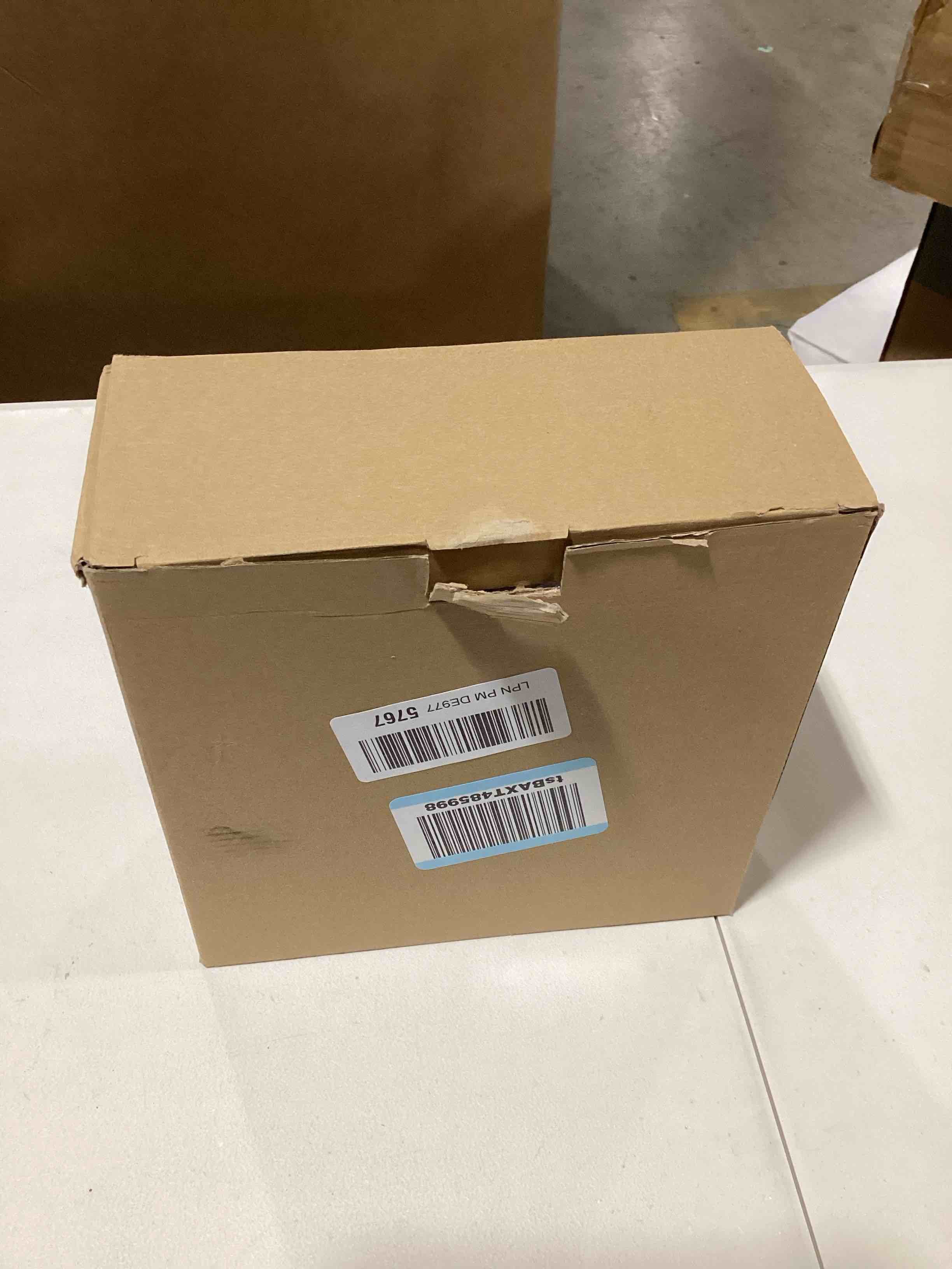 https://s3.amazonaws.com/lotting-images-prod/bidfta/GRA0078615_1733239604113.jpeg