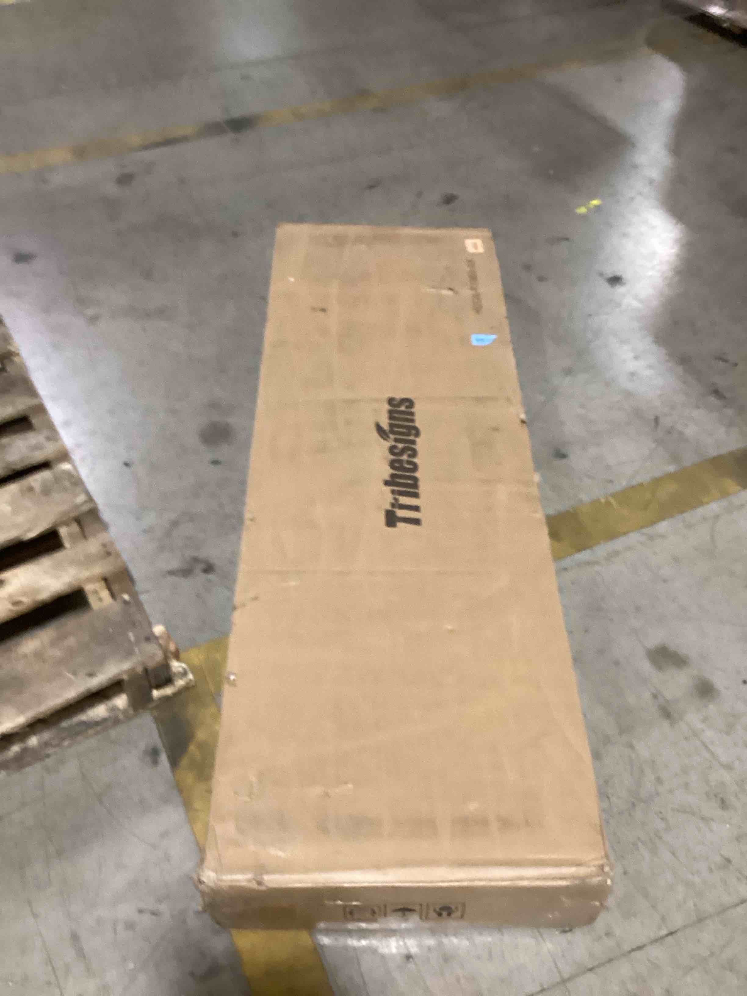 https://s3.amazonaws.com/lotting-images-prod/bidfta/GRA0080239_1735317648619.jpeg