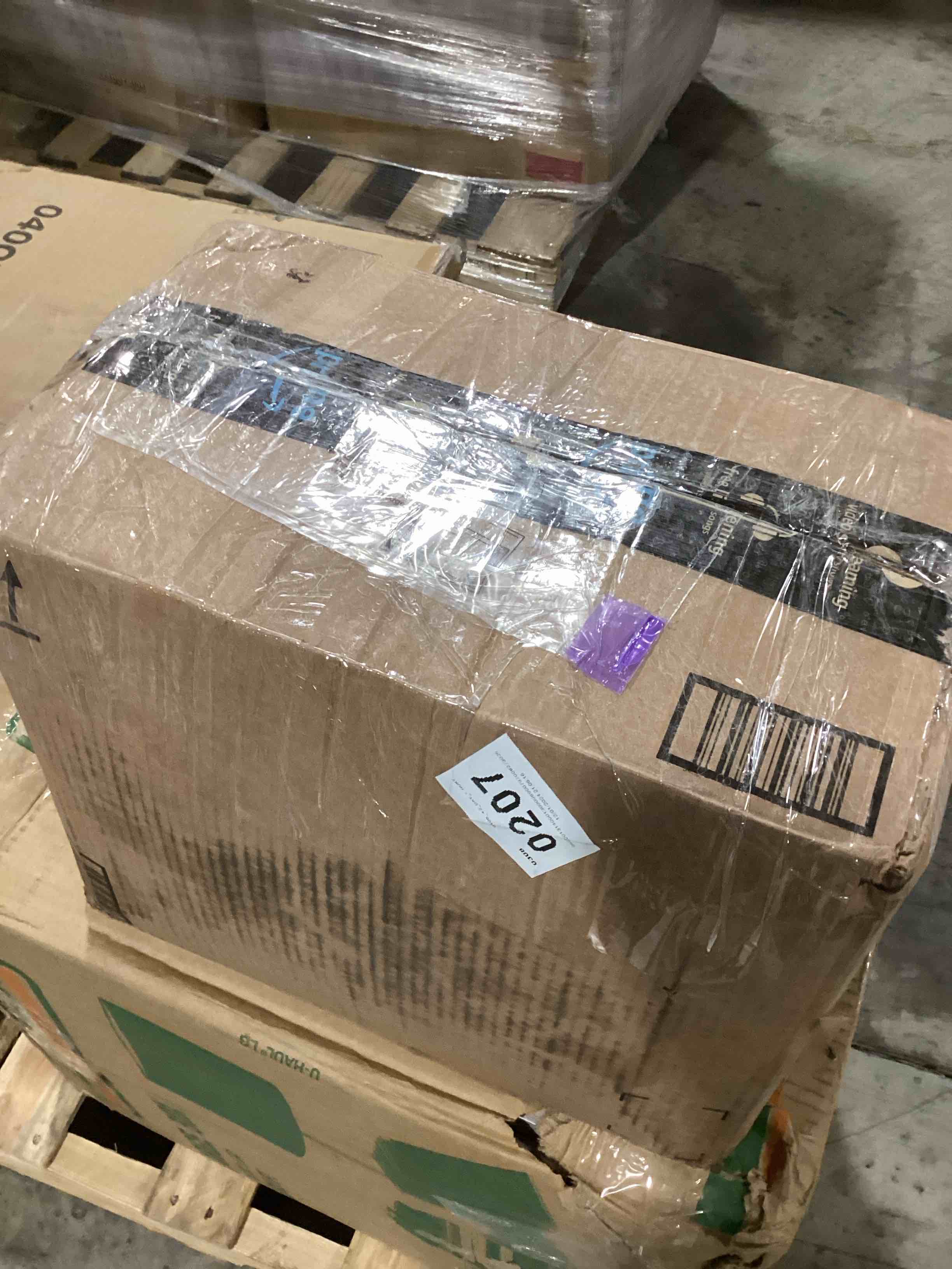 https://s3.amazonaws.com/lotting-images-prod/bidfta/GRA0081578_1733760289864.jpeg