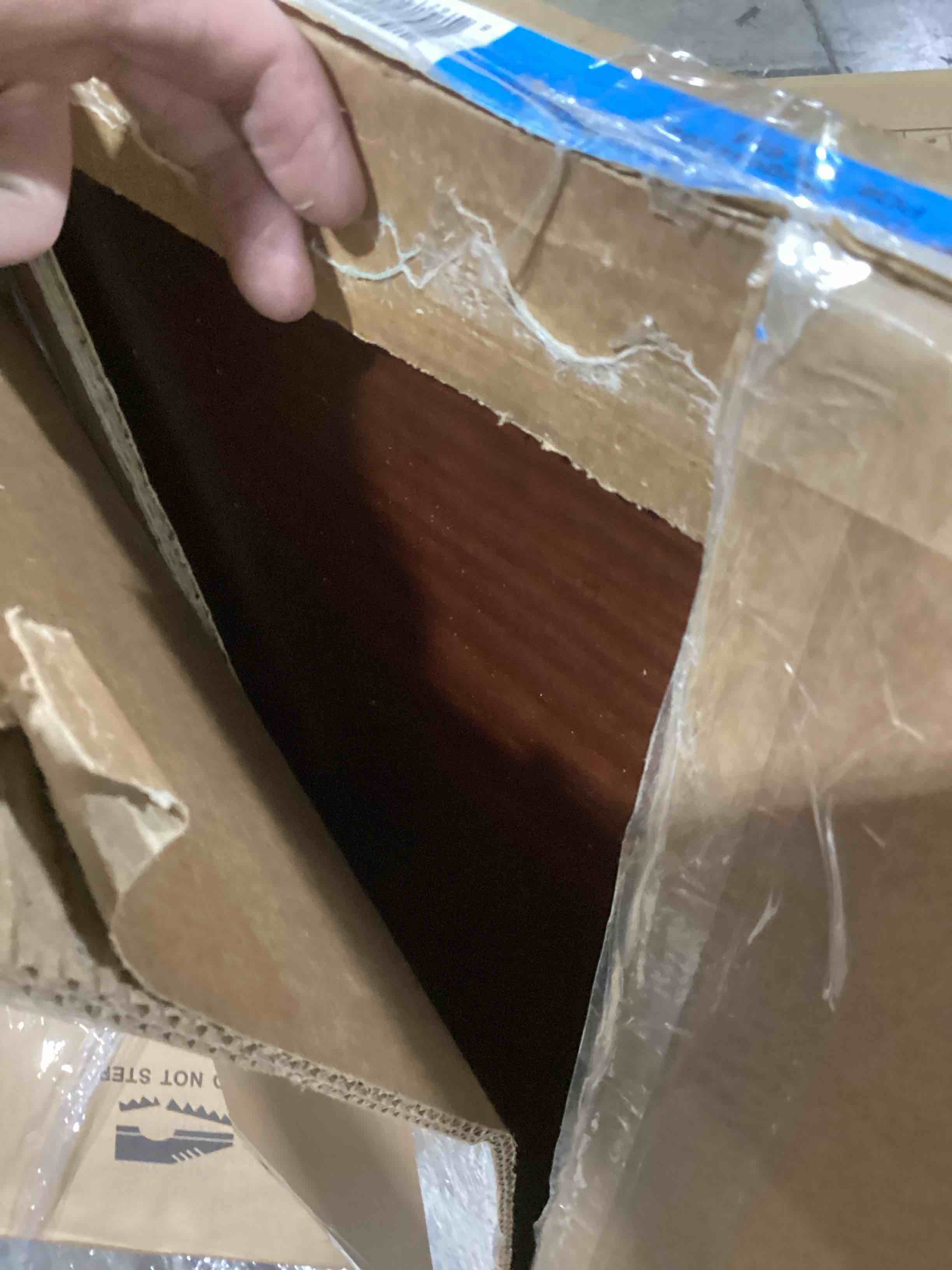 https://s3.amazonaws.com/lotting-images-prod/bidfta/GRA0081802_1733251720013.jpeg