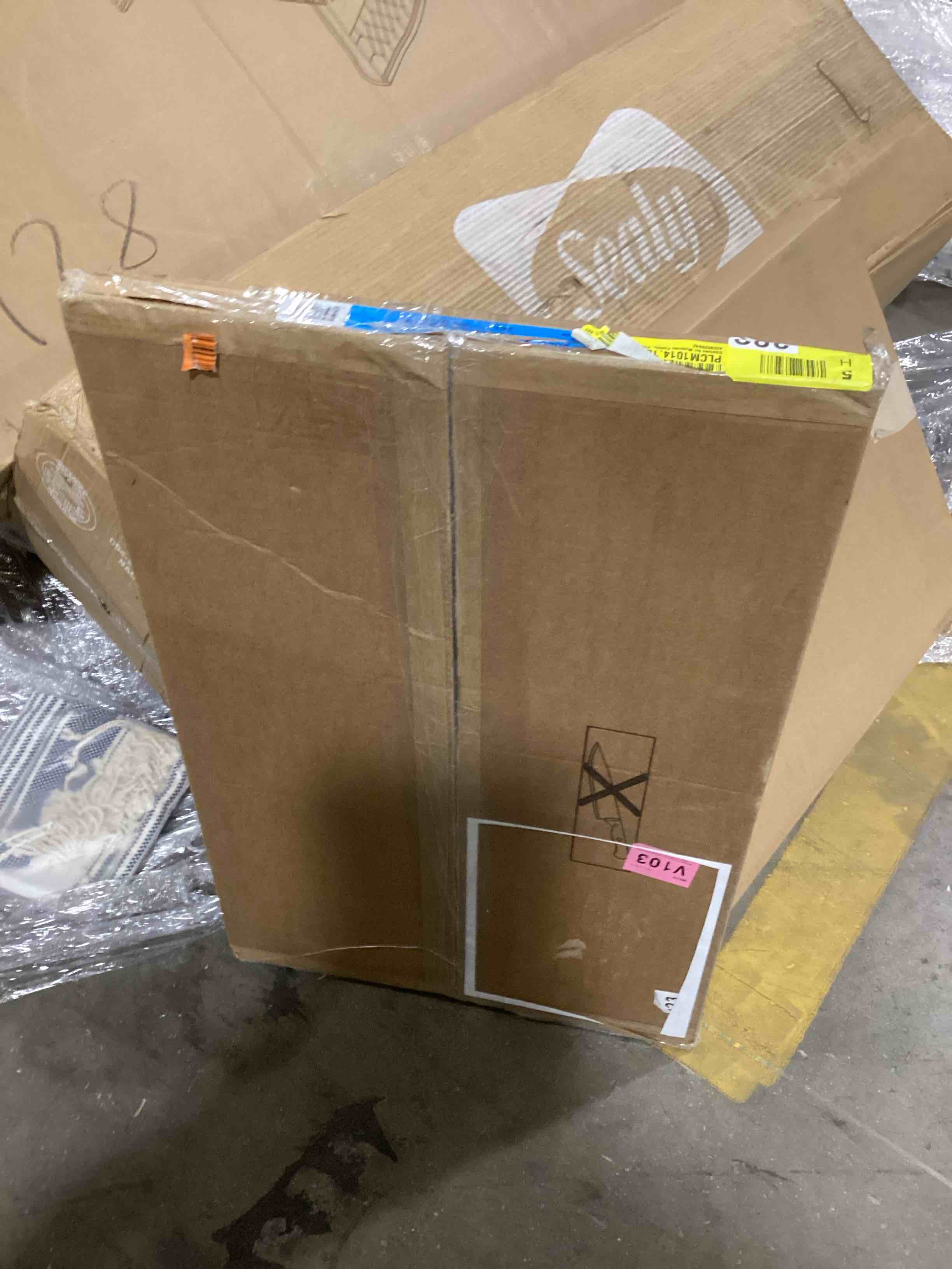 https://s3.amazonaws.com/lotting-images-prod/bidfta/GRA0081802_1733251742662.jpeg