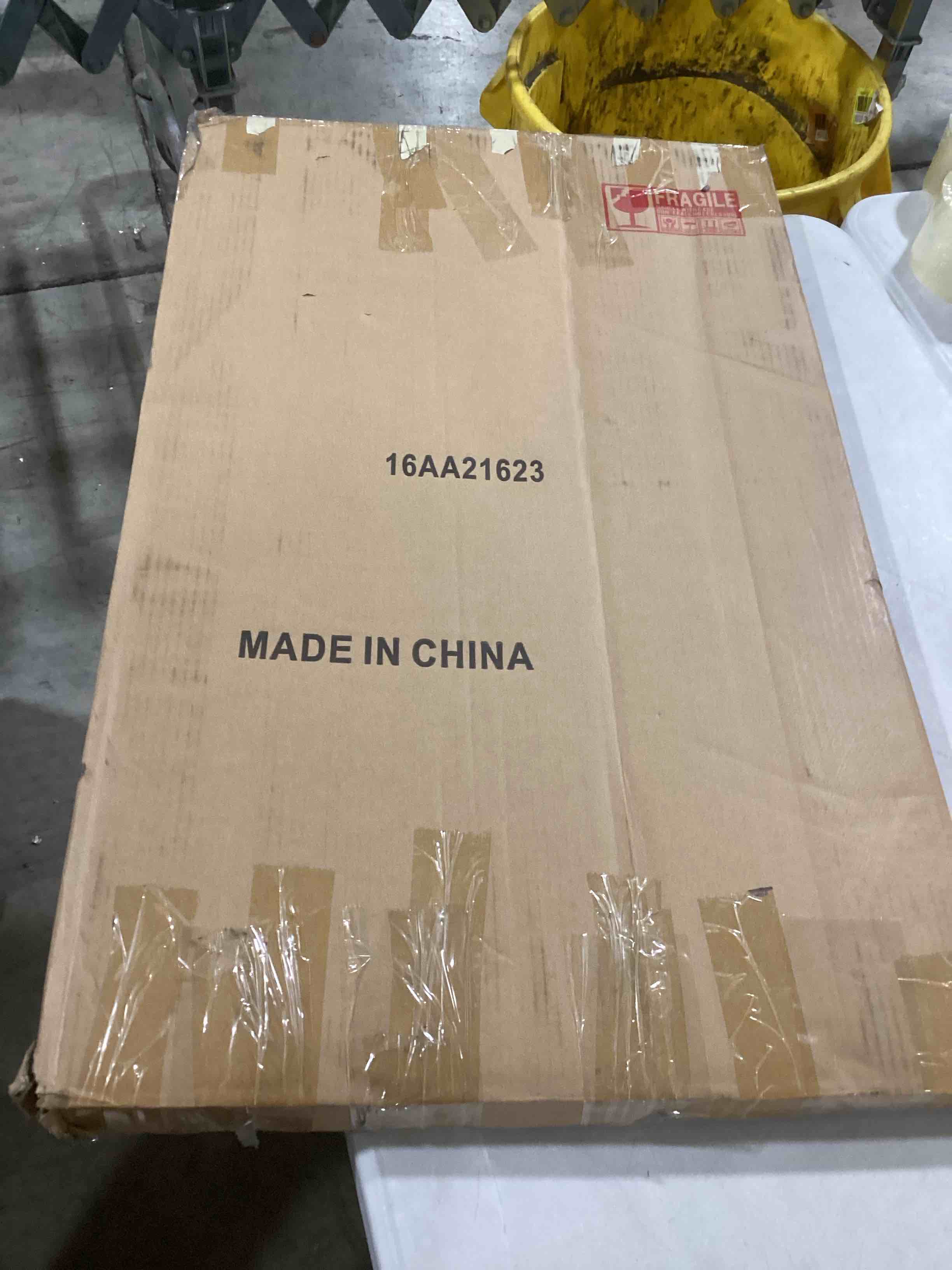 https://s3.amazonaws.com/lotting-images-prod/bidfta/GRA0081917_1733161968304.jpeg